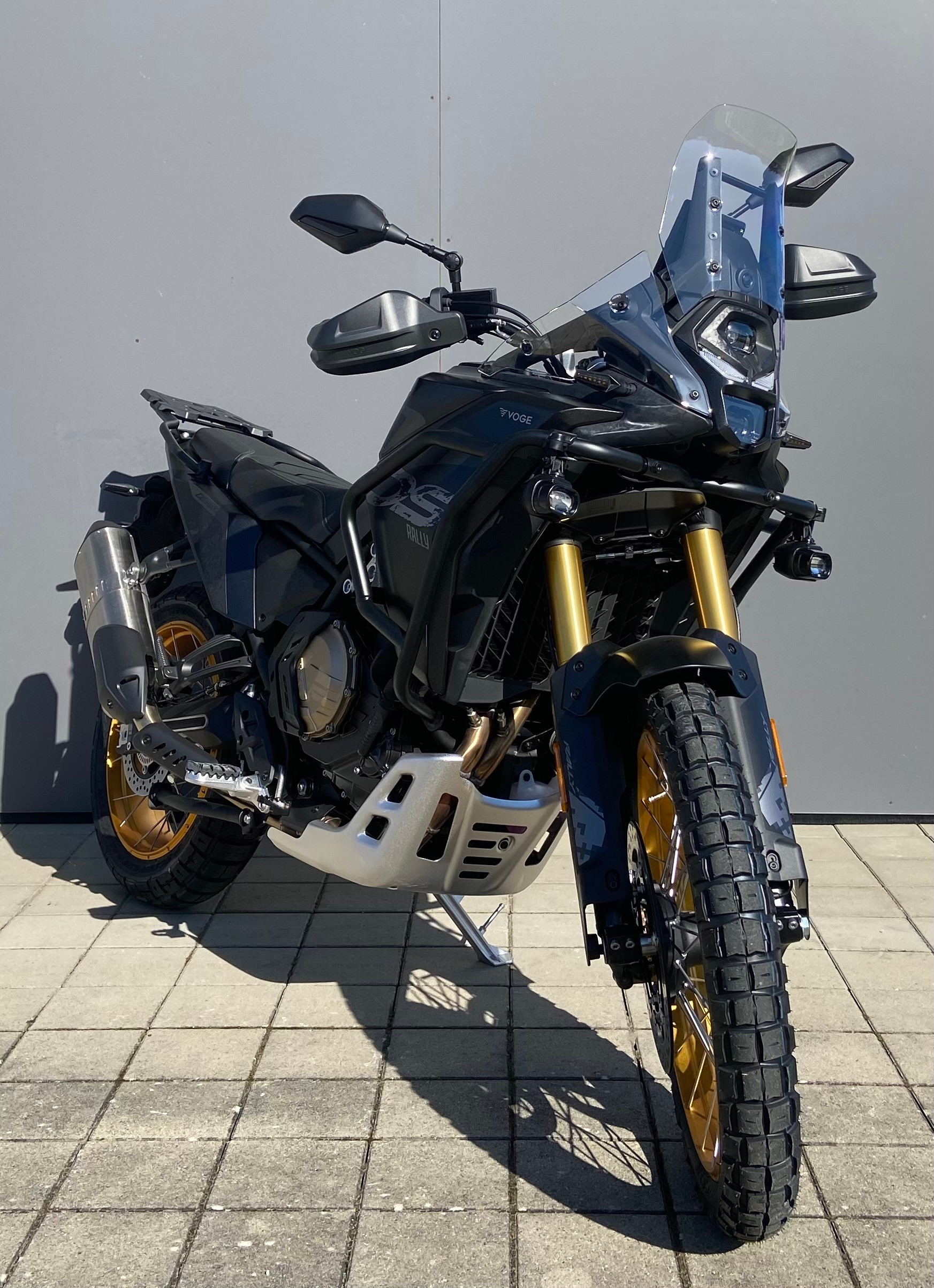 VOGE Rally-showroom-element-2