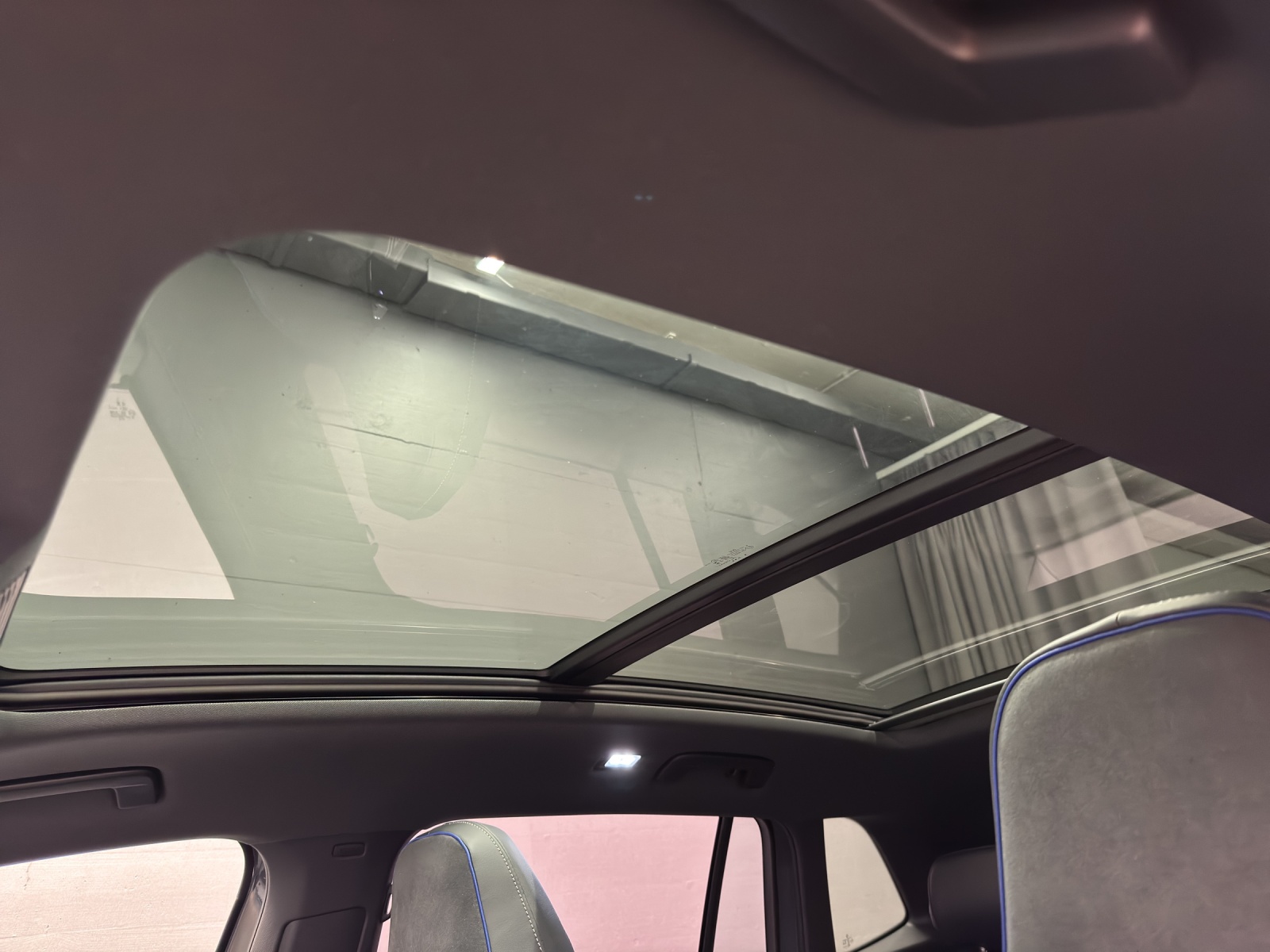 VW Tiguan 2.0 TDI SCR R-Line United DSG 4motion-image-15