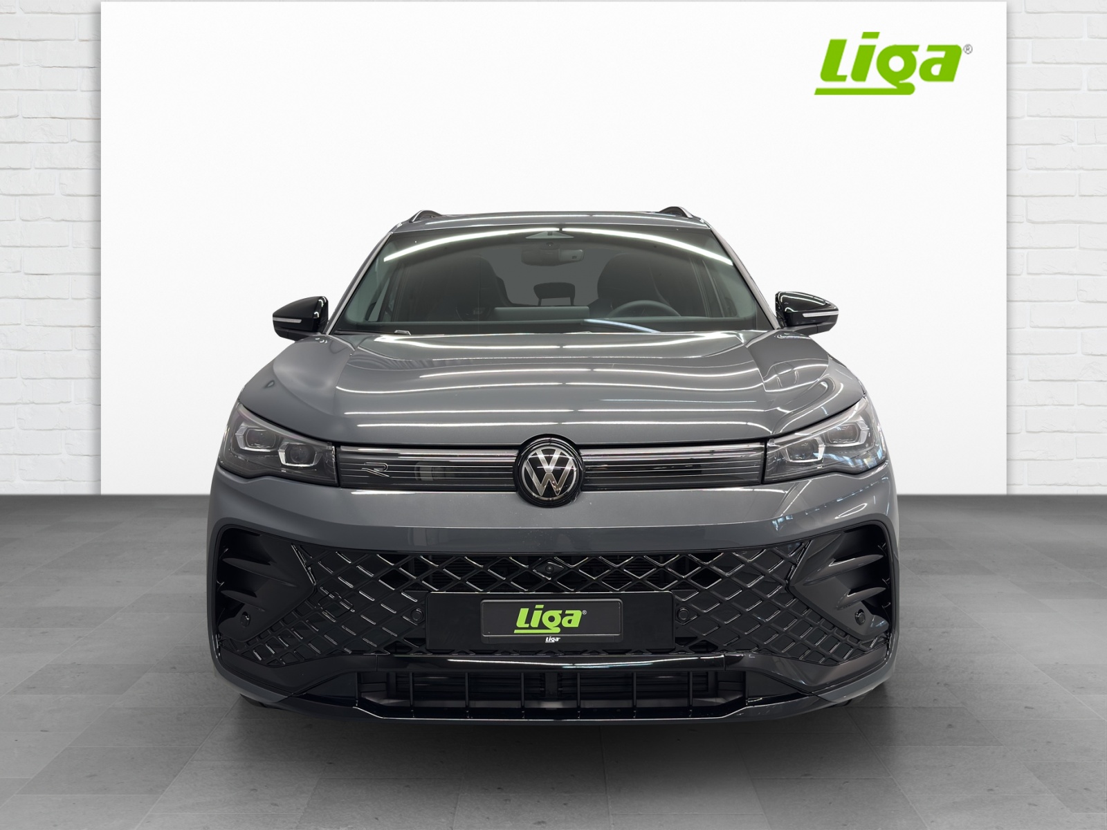 VW Tiguan 2.0 TDI SCR R-Line United DSG 4motion-image-2