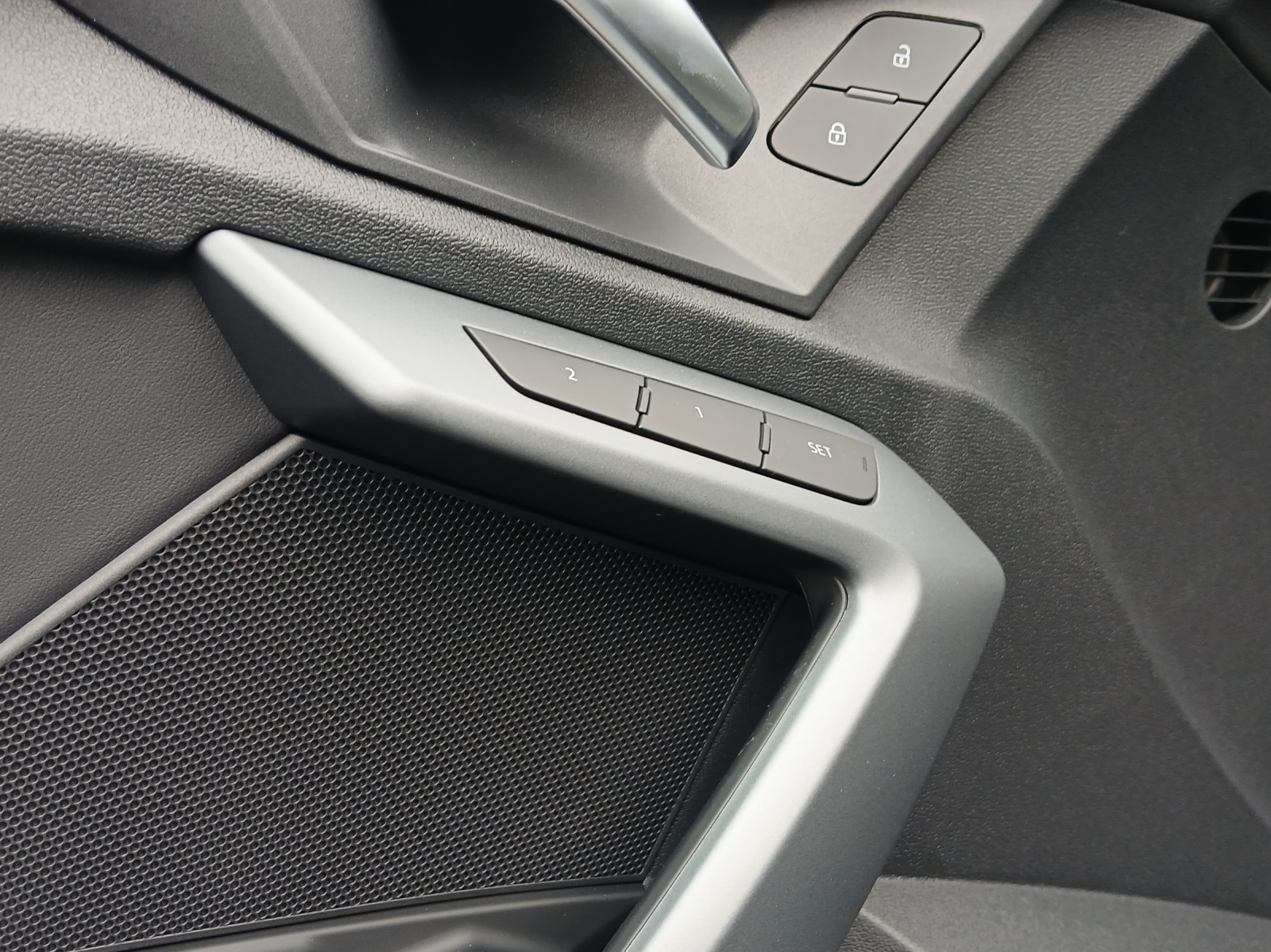 AUDI A3 Sportback TFSI e 150 kW Attraction S-tronic-image-15