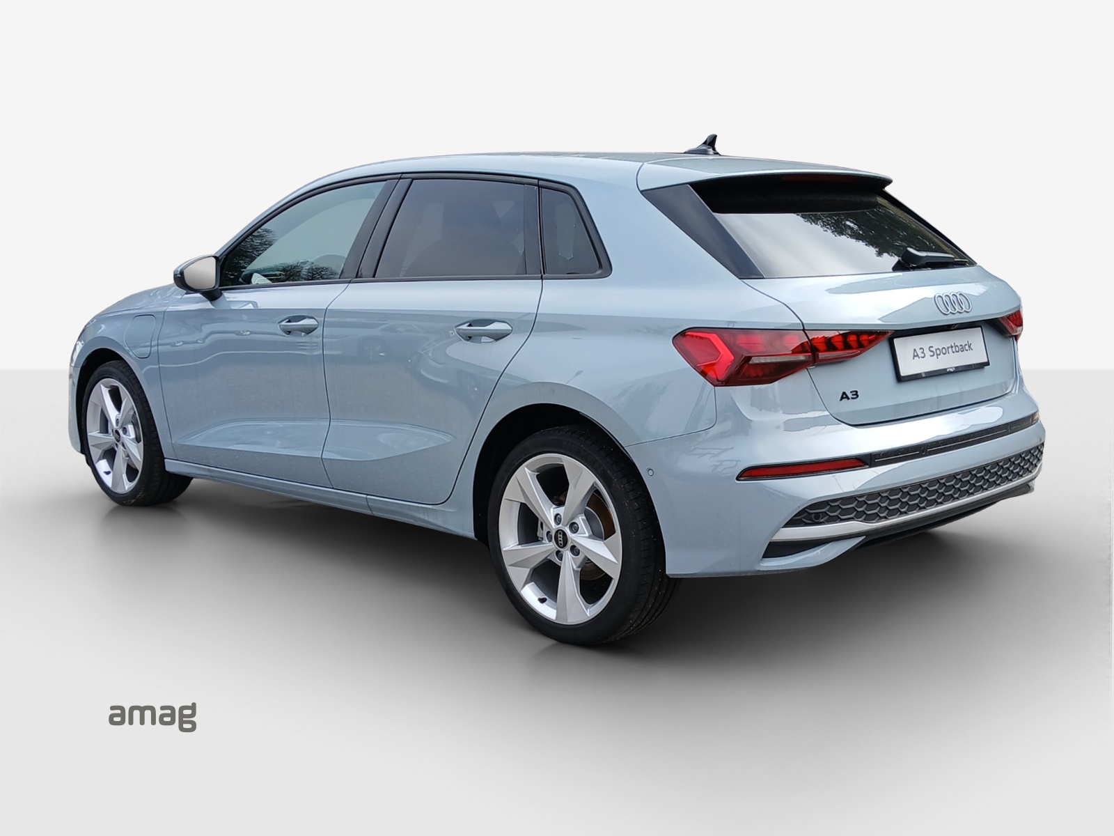 AUDI A3 Sportback TFSI e 150 kW Attraction S-tronic-image-2