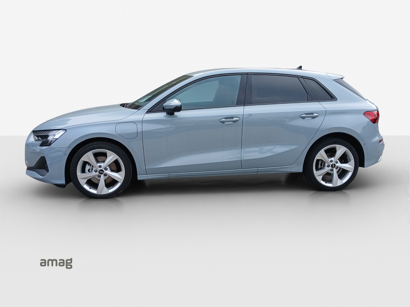 AUDI A3 Sportback TFSI e 150 kW Attraction S-tronic-image-1