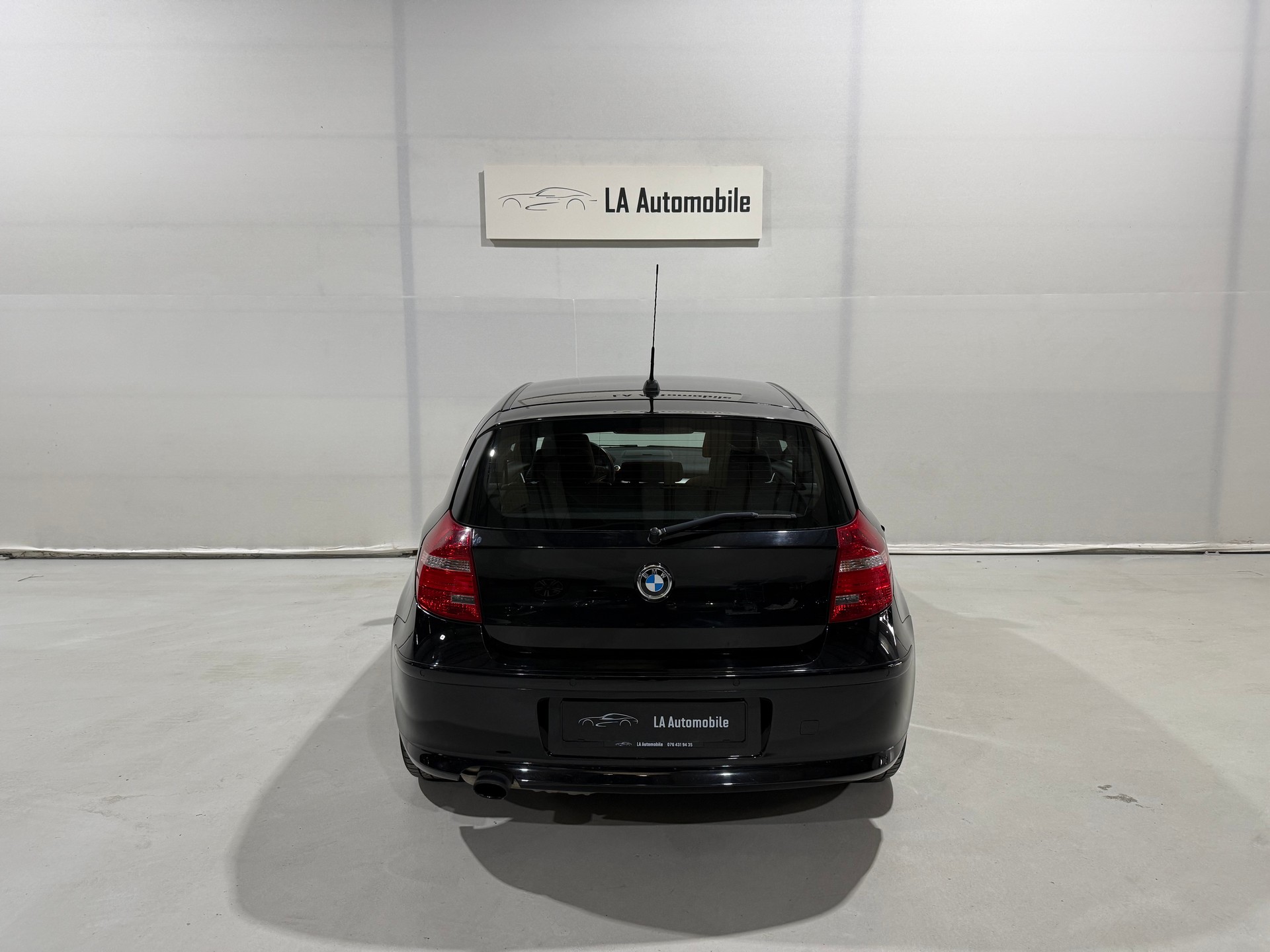 BMW 116i-image-7