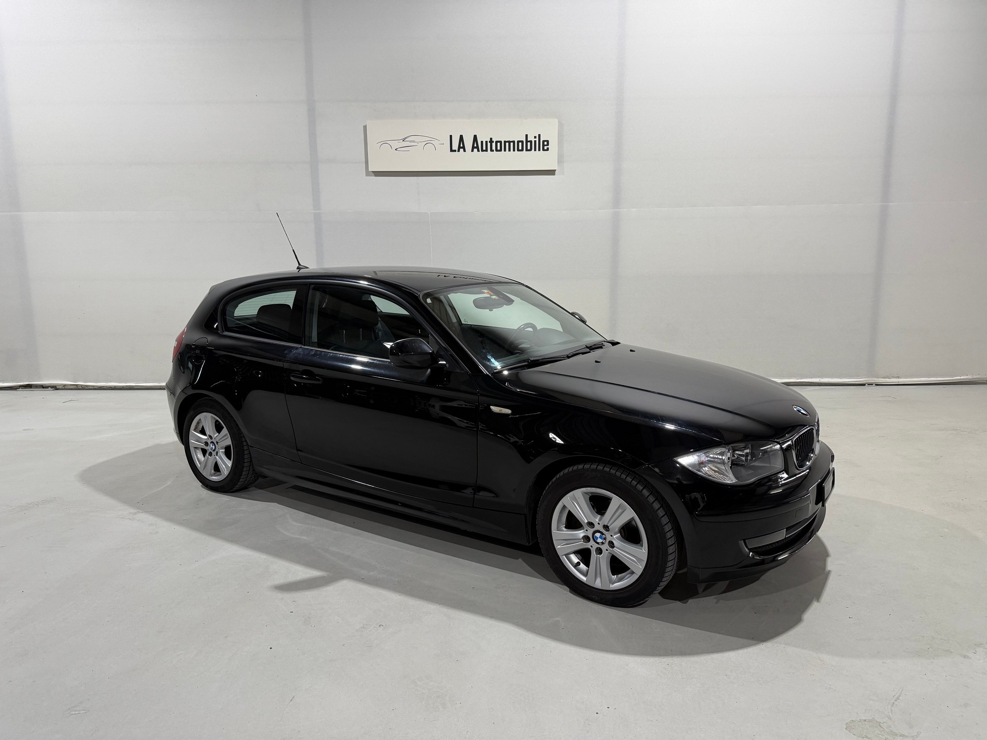 BMW 116i-image-5