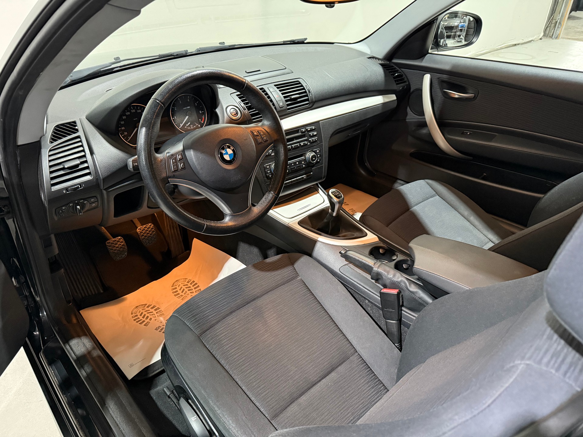 BMW 116i-image-11
