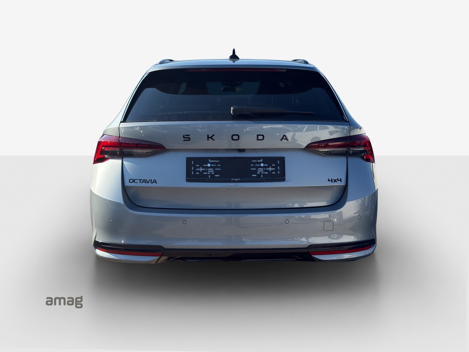 SKODA Octavia Combi 2.0 TSI DSG Sport Line 4x4-image-3