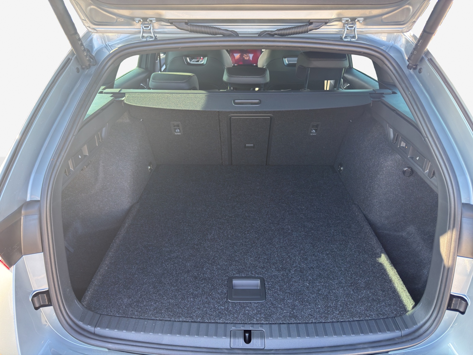 SKODA Octavia Combi 2.0 TSI DSG Sport Line 4x4-image-12