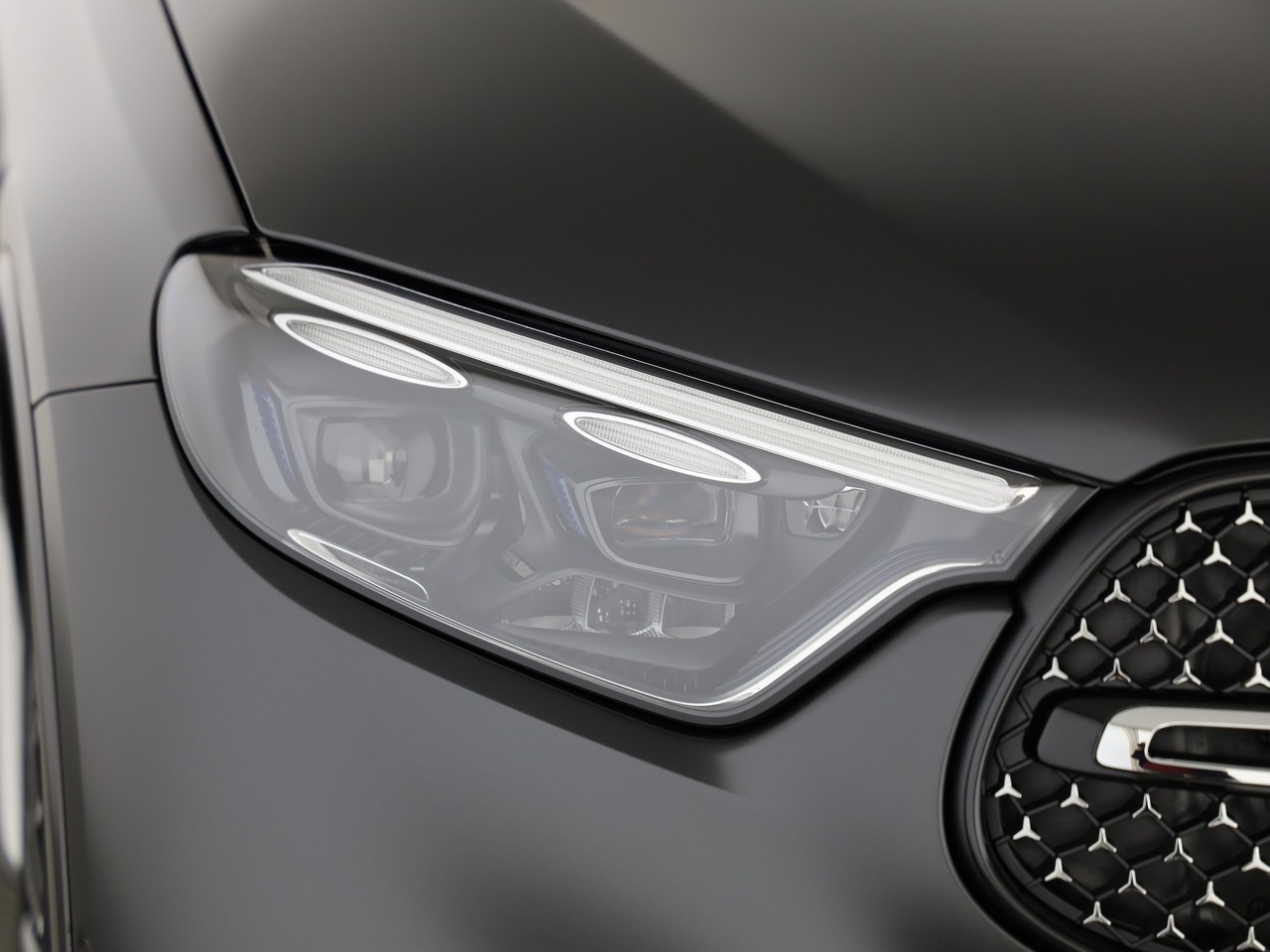MERCEDES-BENZ GLC 400 e 4Matic 9G-Tronic-image-18