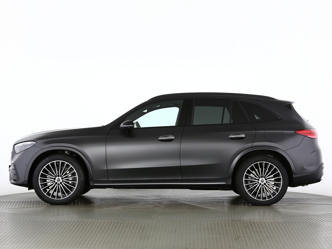 MERCEDES-BENZ GLC 400 e 4Matic 9G-Tronic-showroom-element-2
