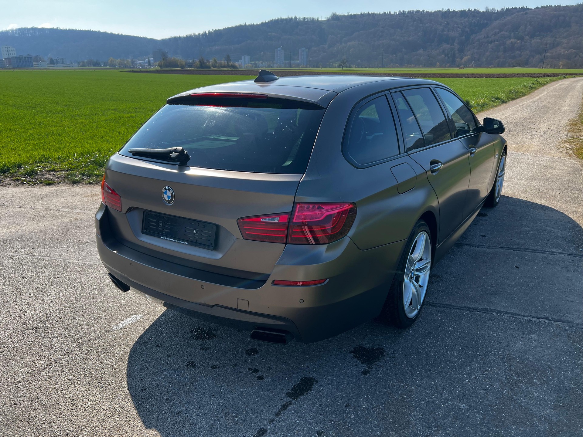 BMW M550d Touring xDrive Steptronic-image-4