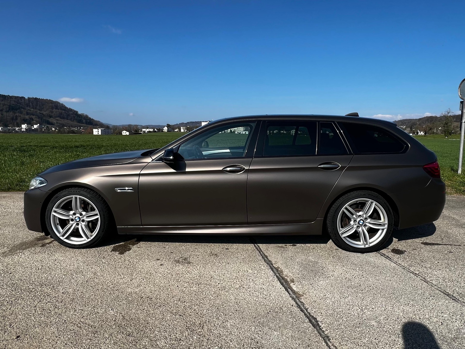 BMW M550d Touring xDrive Steptronic-image-1