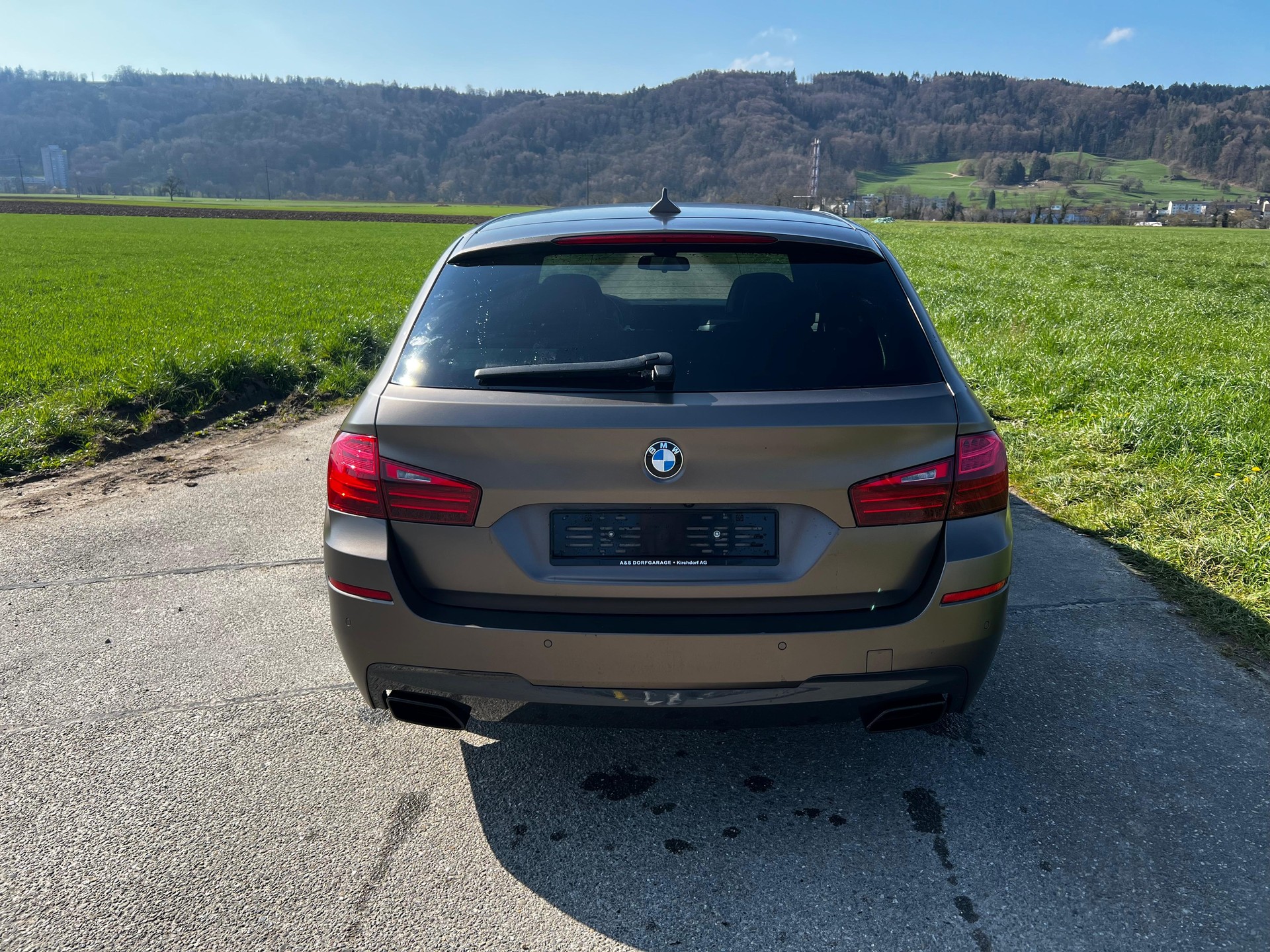 BMW M550d Touring xDrive Steptronic-image-3
