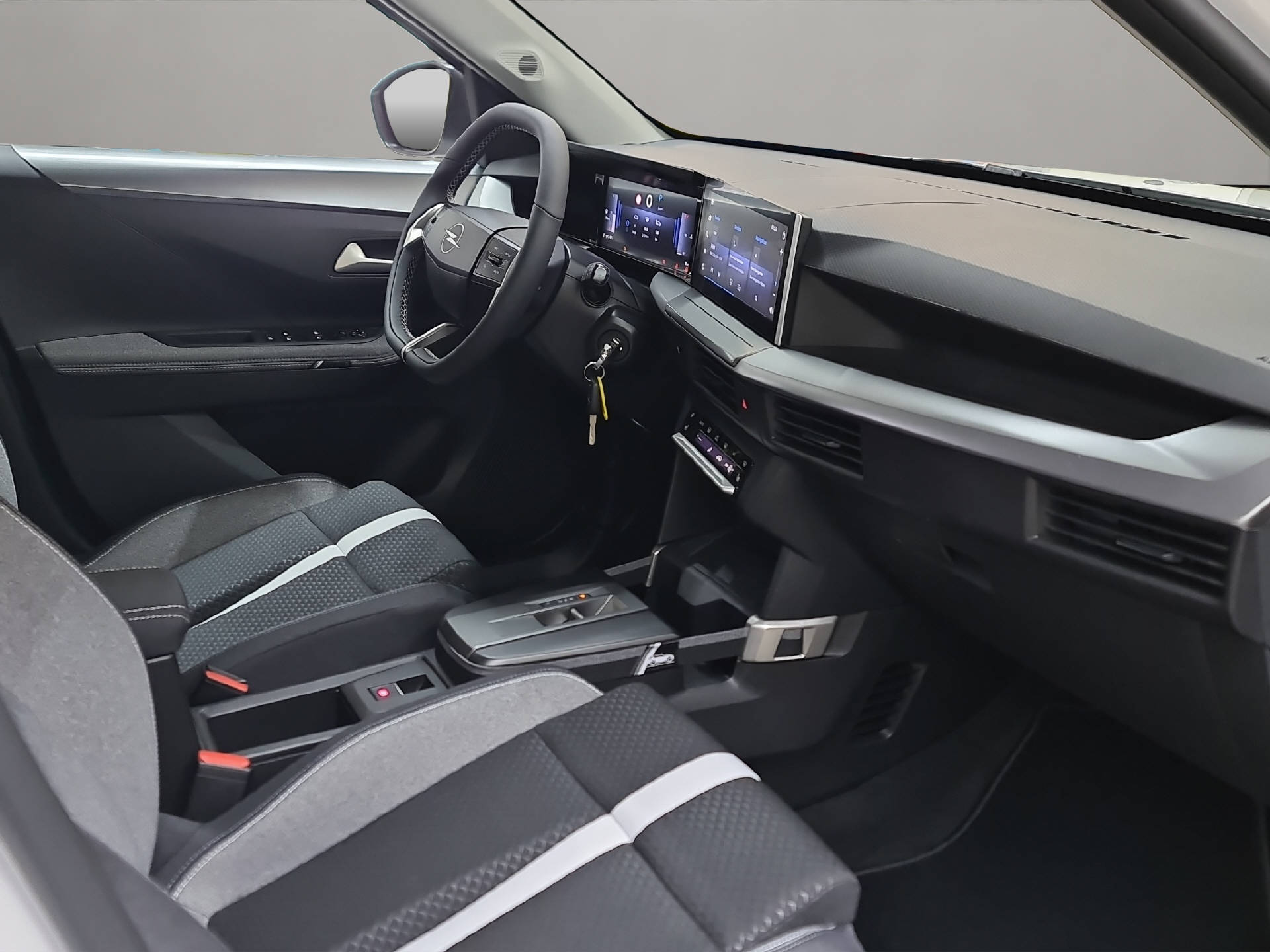 OPEL Frontera 1.2 T HEV 145 GS 7-Plätzer-image-10