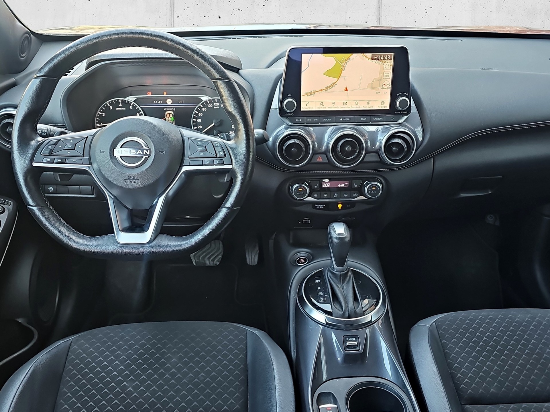 NISSAN Juke 1.0 DIG-T N-Connecta DCT-image-12