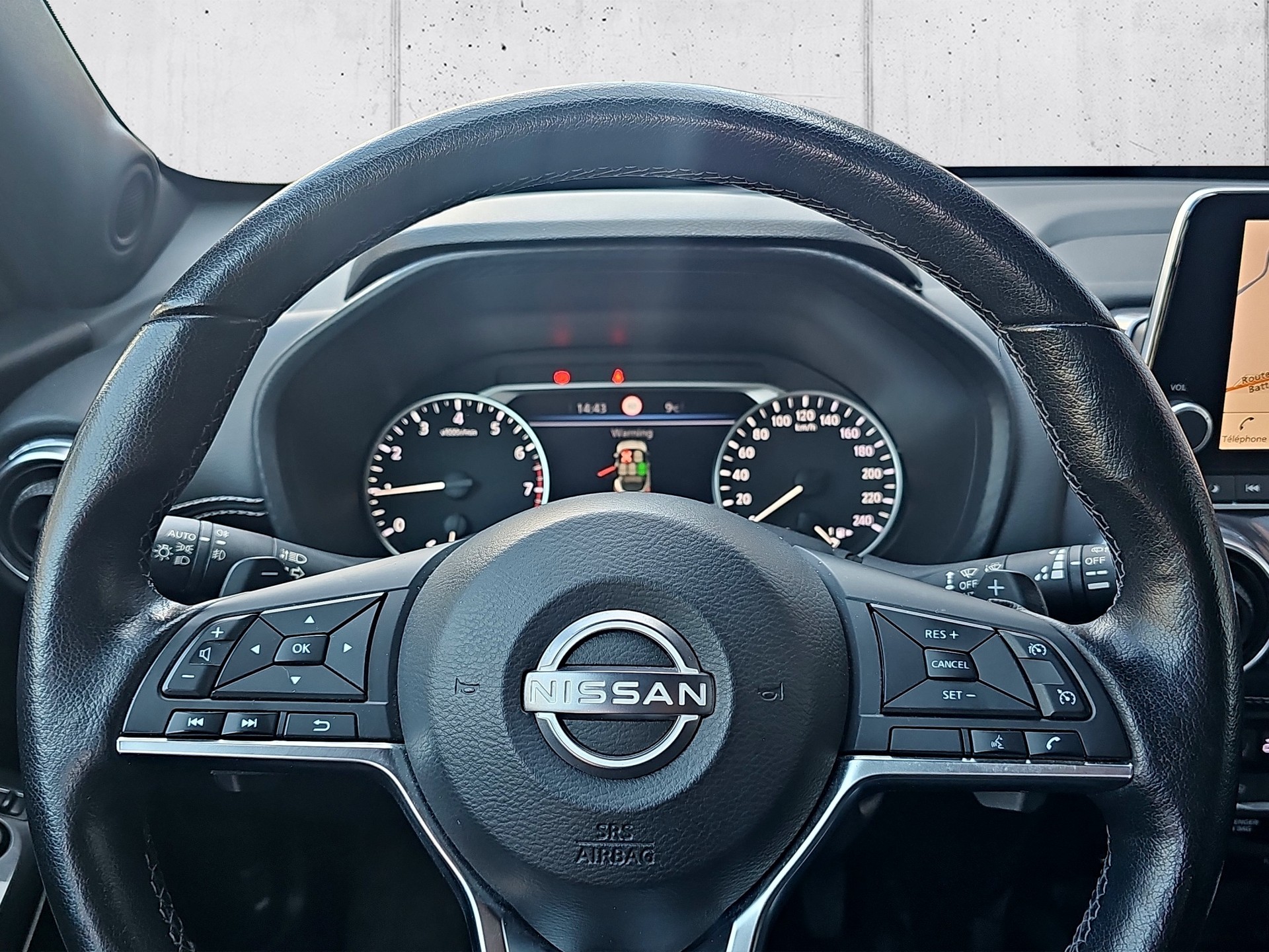 NISSAN Juke 1.0 DIG-T N-Connecta DCT-image-14