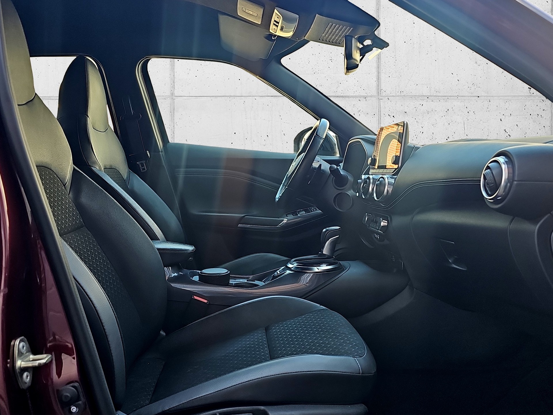 NISSAN Juke 1.0 DIG-T N-Connecta DCT-image-21