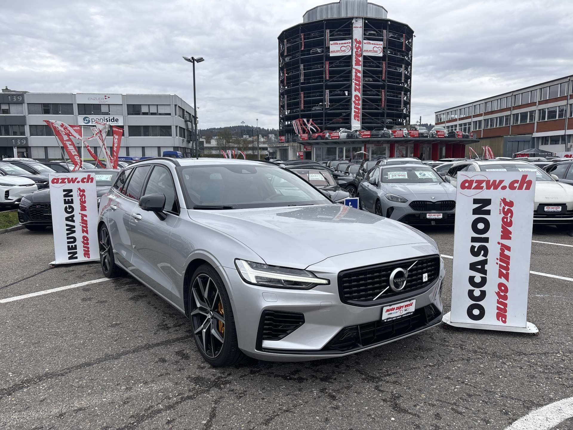 VOLVO V60 T8 eAWD Twin-Engine Polestar 405PS Geartronic-Automat-image-0