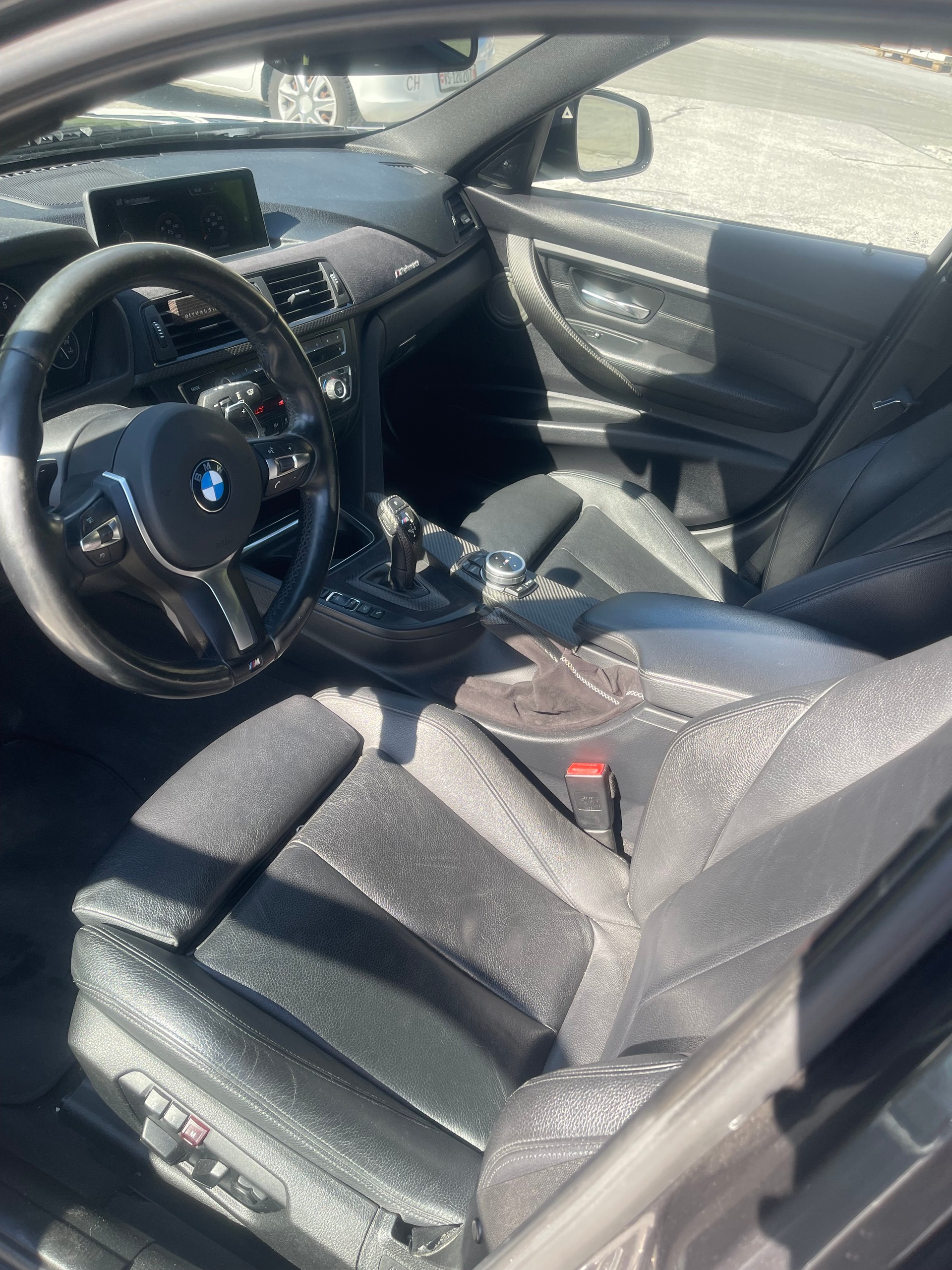 BMW 335i xDrive Touring Sport Line Steptronic-image-7