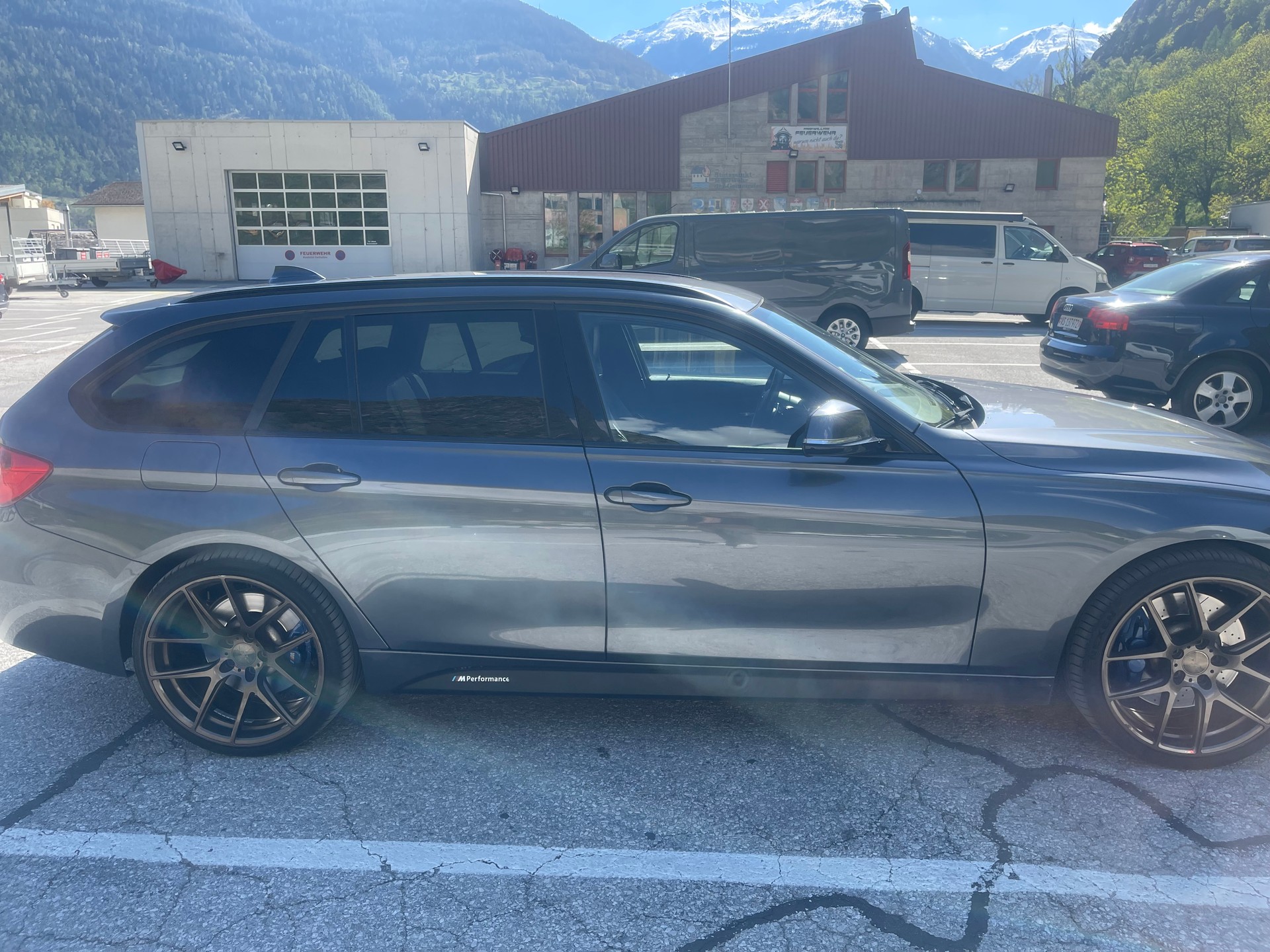 BMW 335i xDrive Touring Sport Line Steptronic-image-3