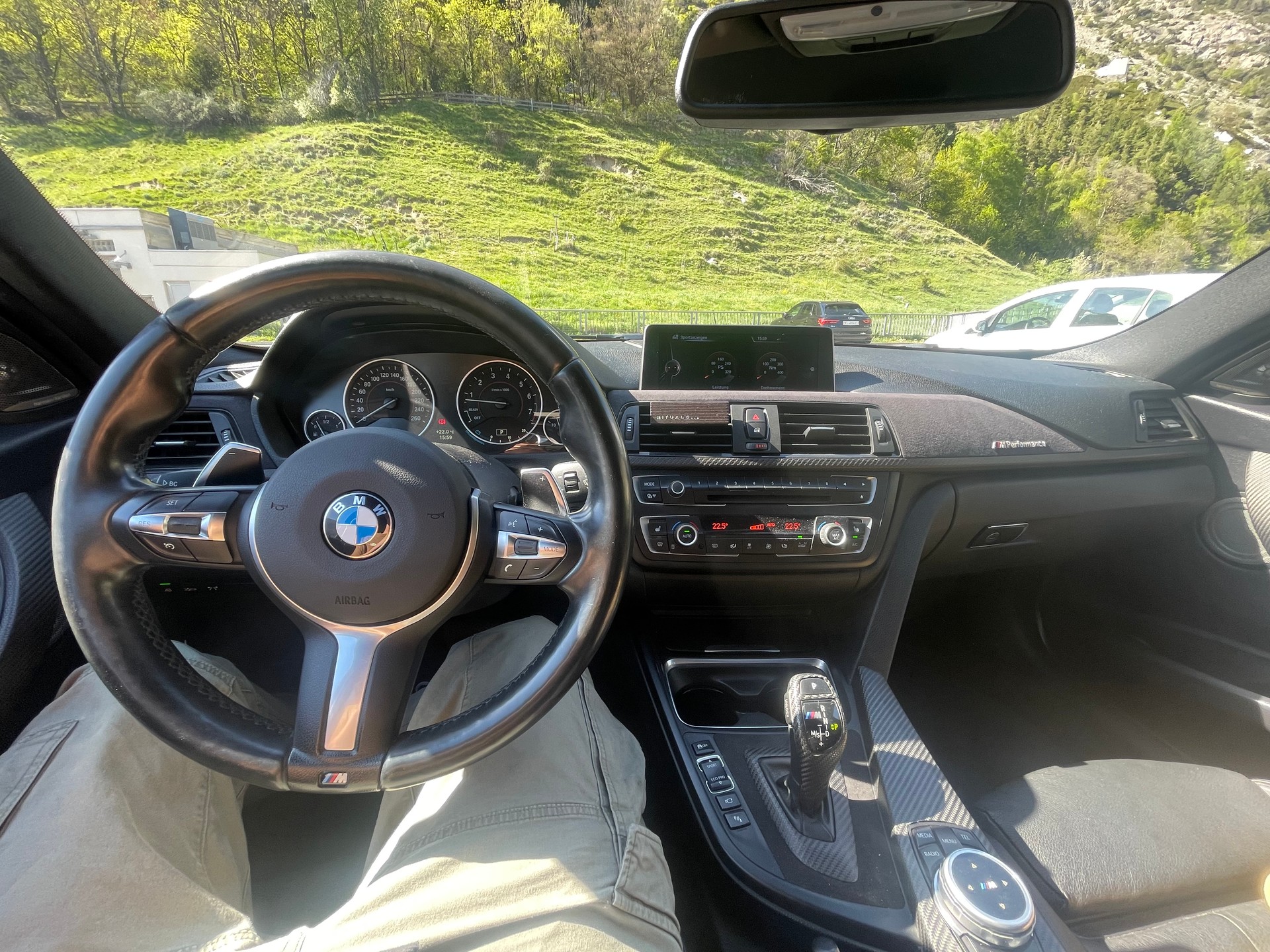 BMW 335i xDrive Touring Sport Line Steptronic-image-6