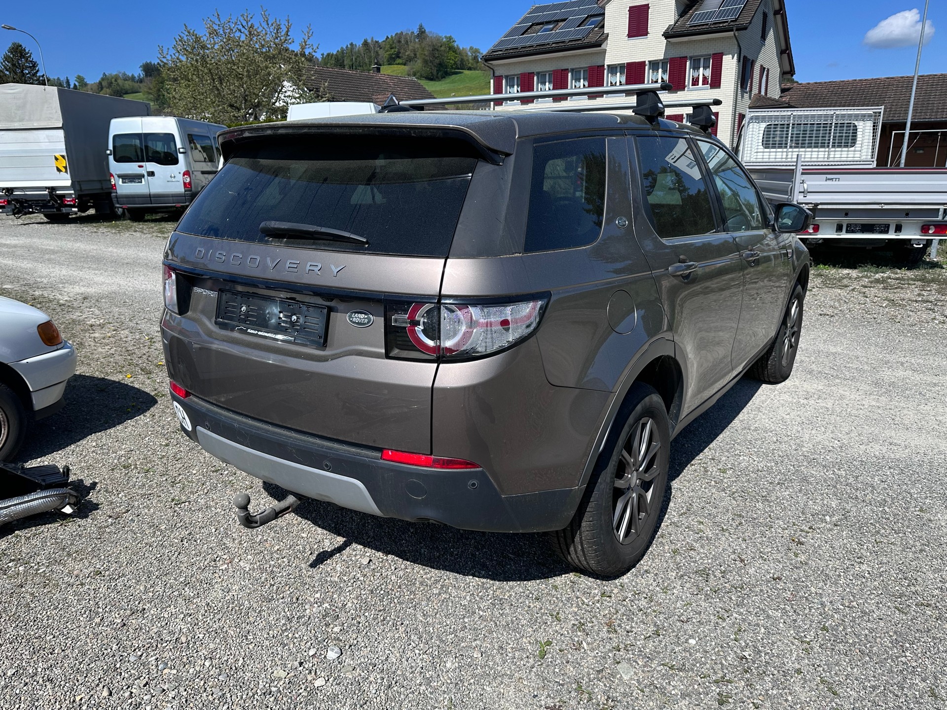 LAND ROVER Discovery Sport 2.0 TD4 HSE AT9-image-2