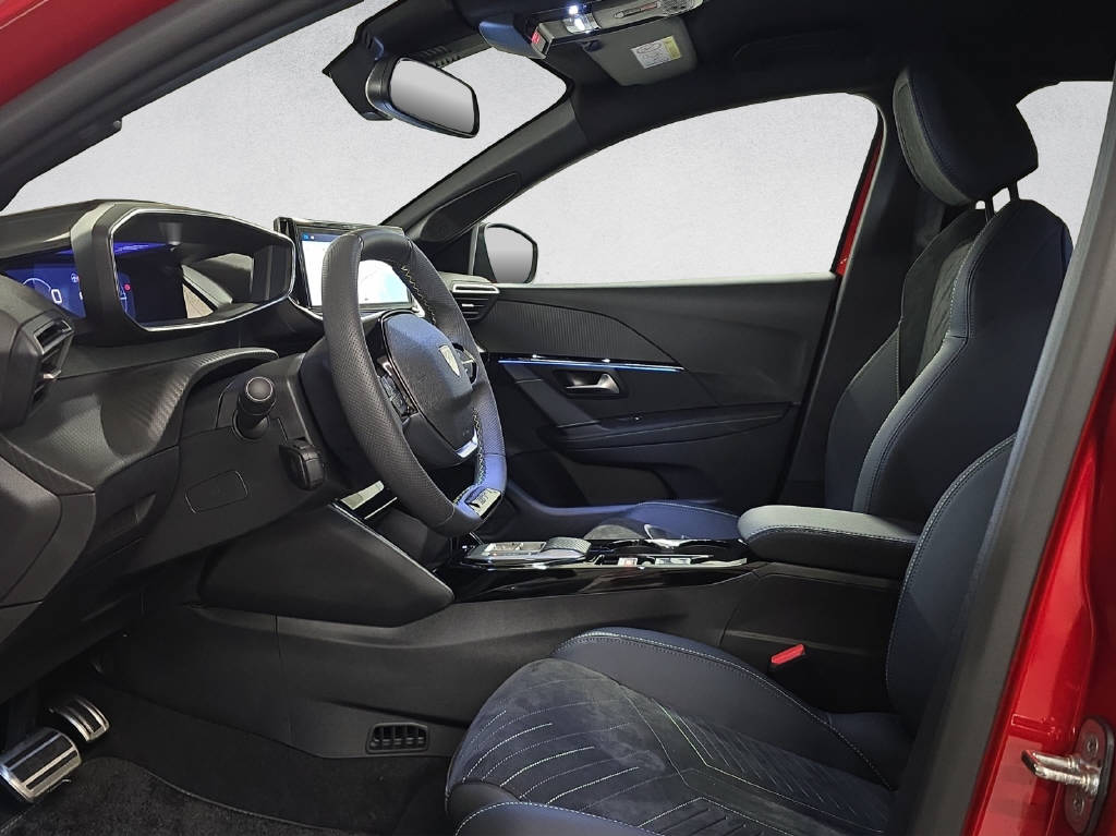 PEUGEOT 208 e-GT-image-9