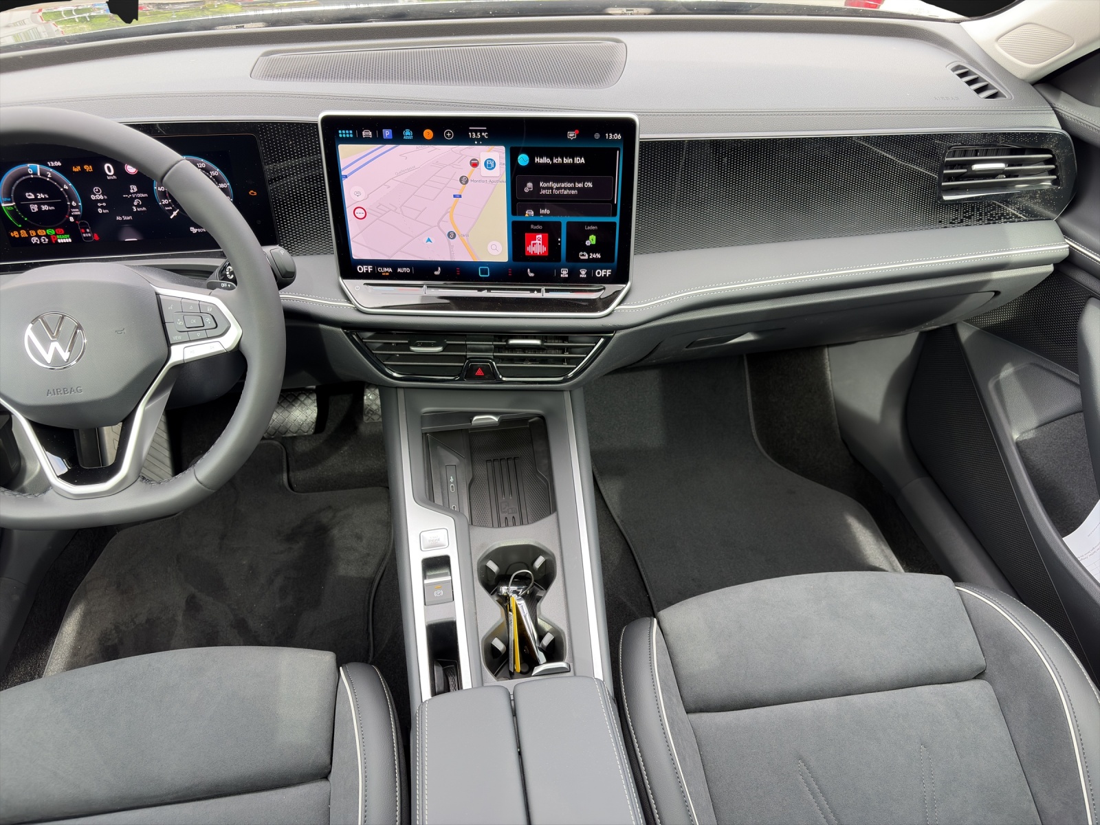 VW Passat Variant 1.5 TSI evo2 Plug-In- Hybrid Business DSG-image-11