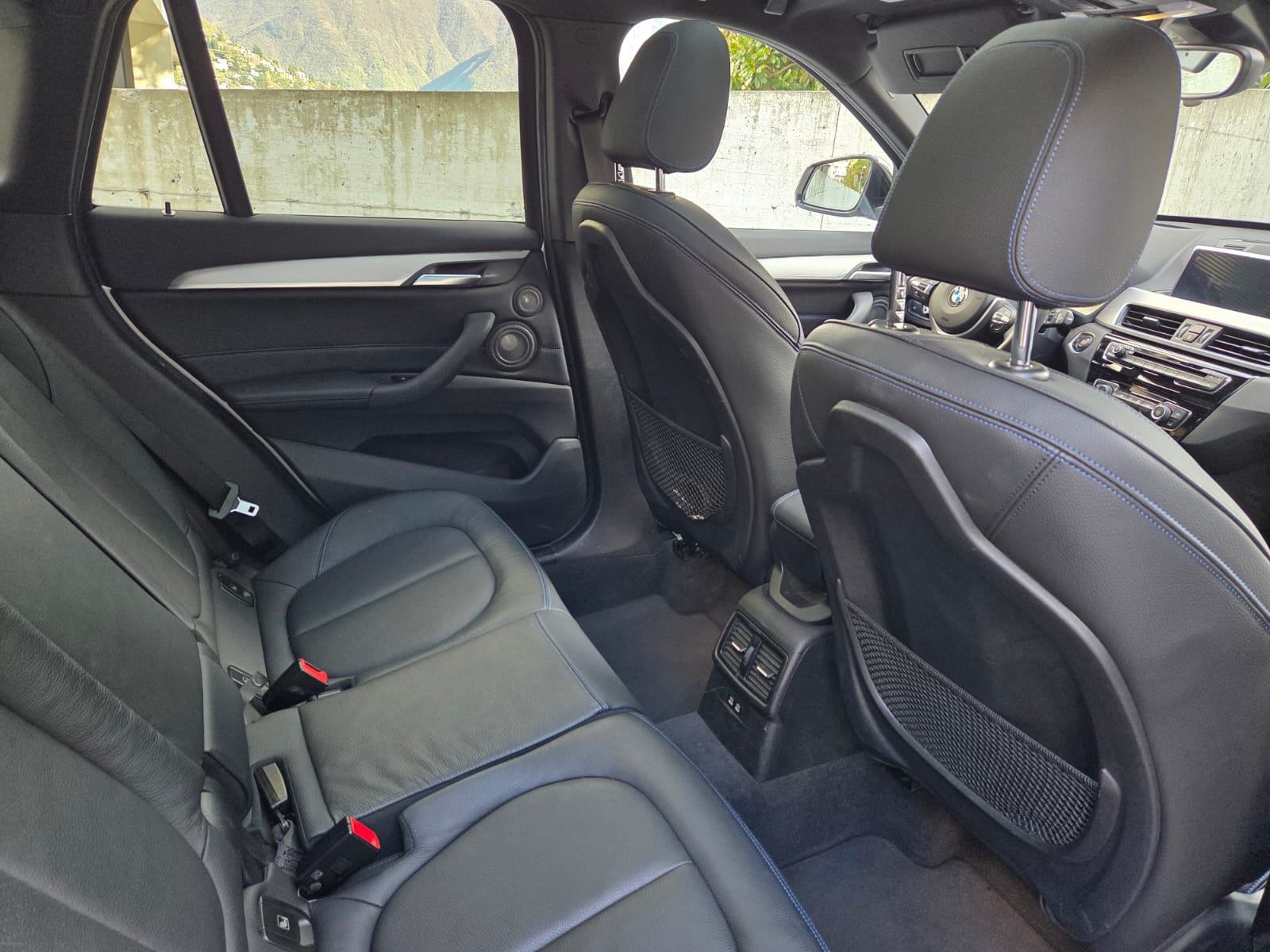 BMW X1 xDrive 20d M Sport Steptronic-image-5