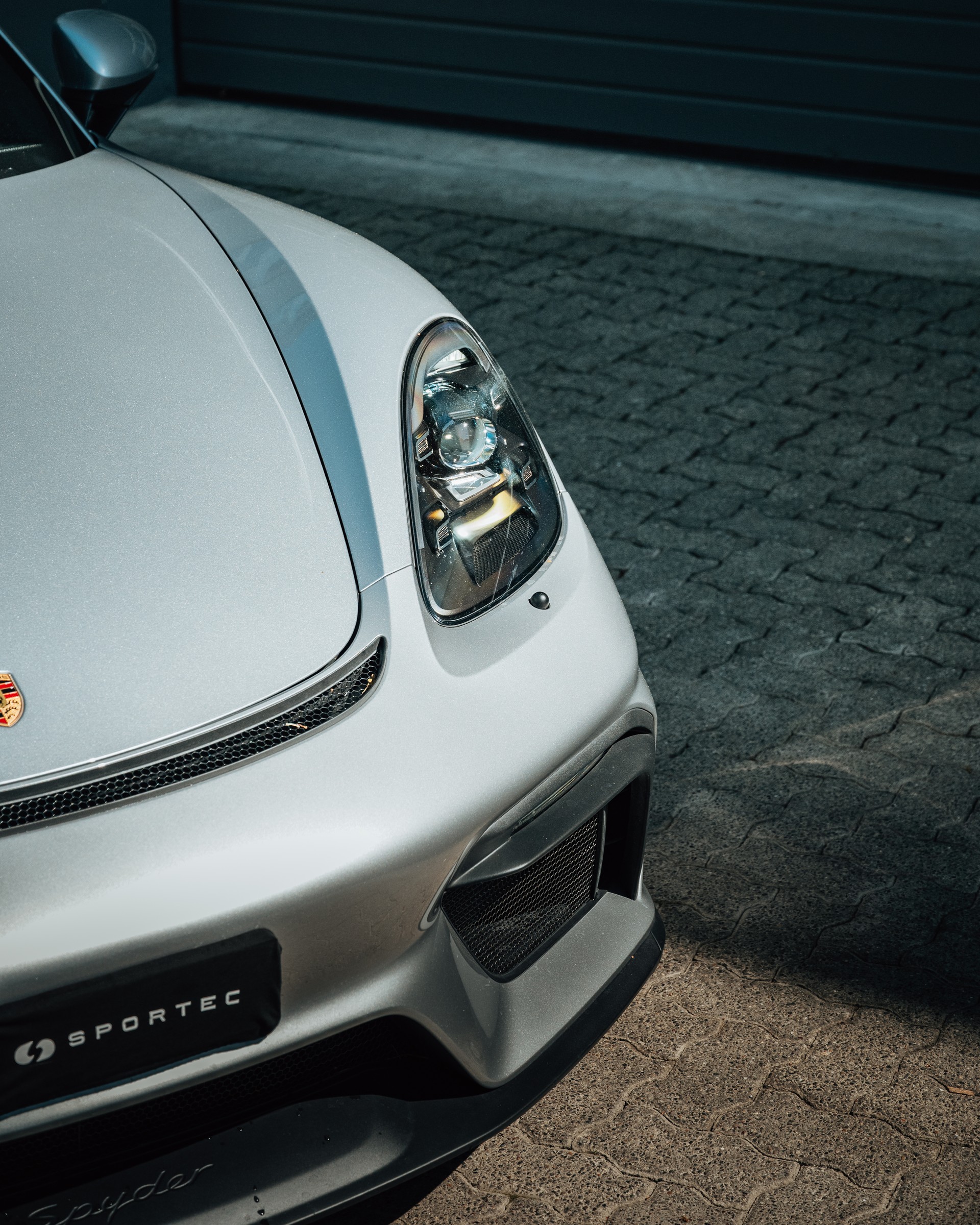 PORSCHE 718 Boxster Spyder-image-2