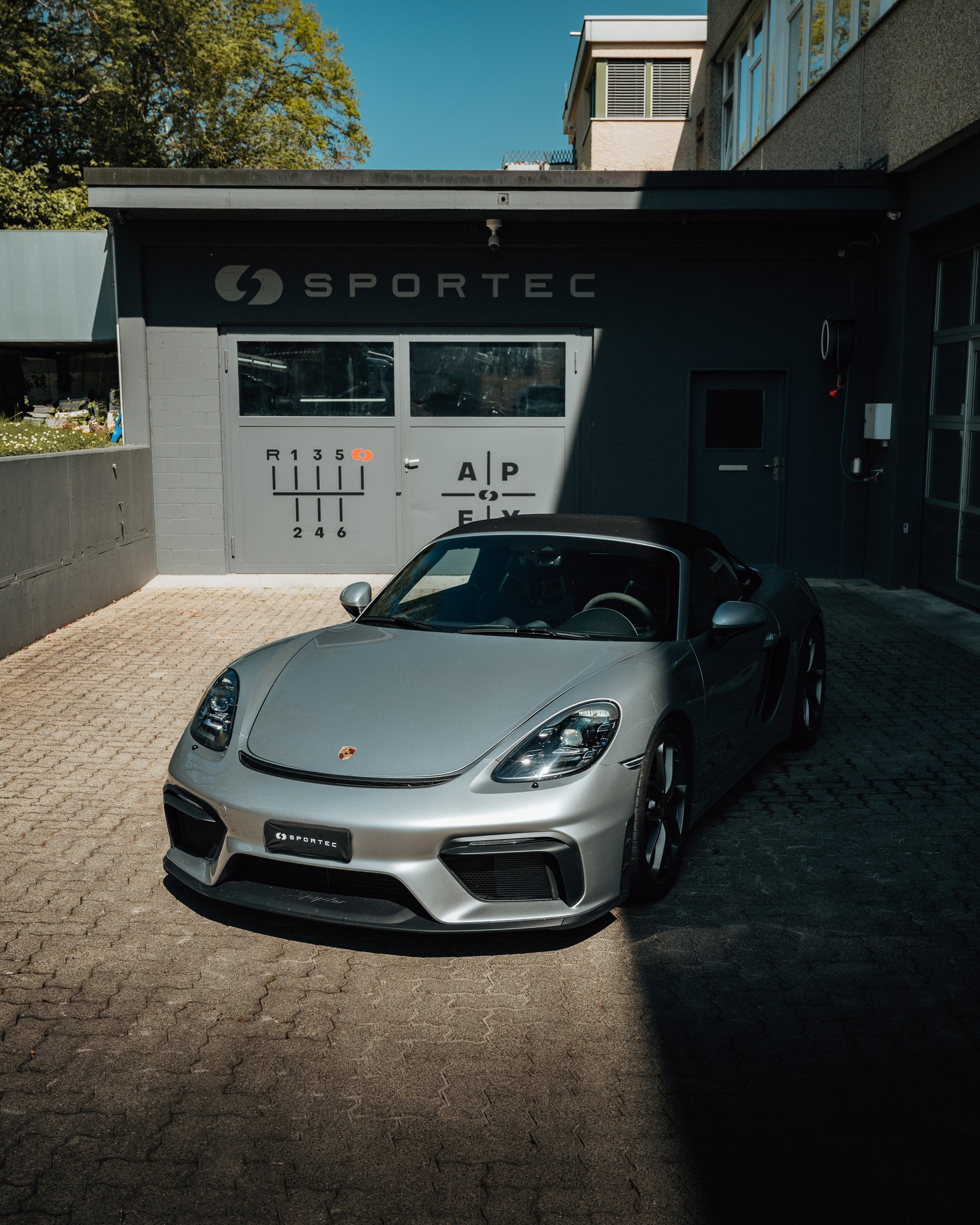 PORSCHE 718 Boxster Spyder-image-0