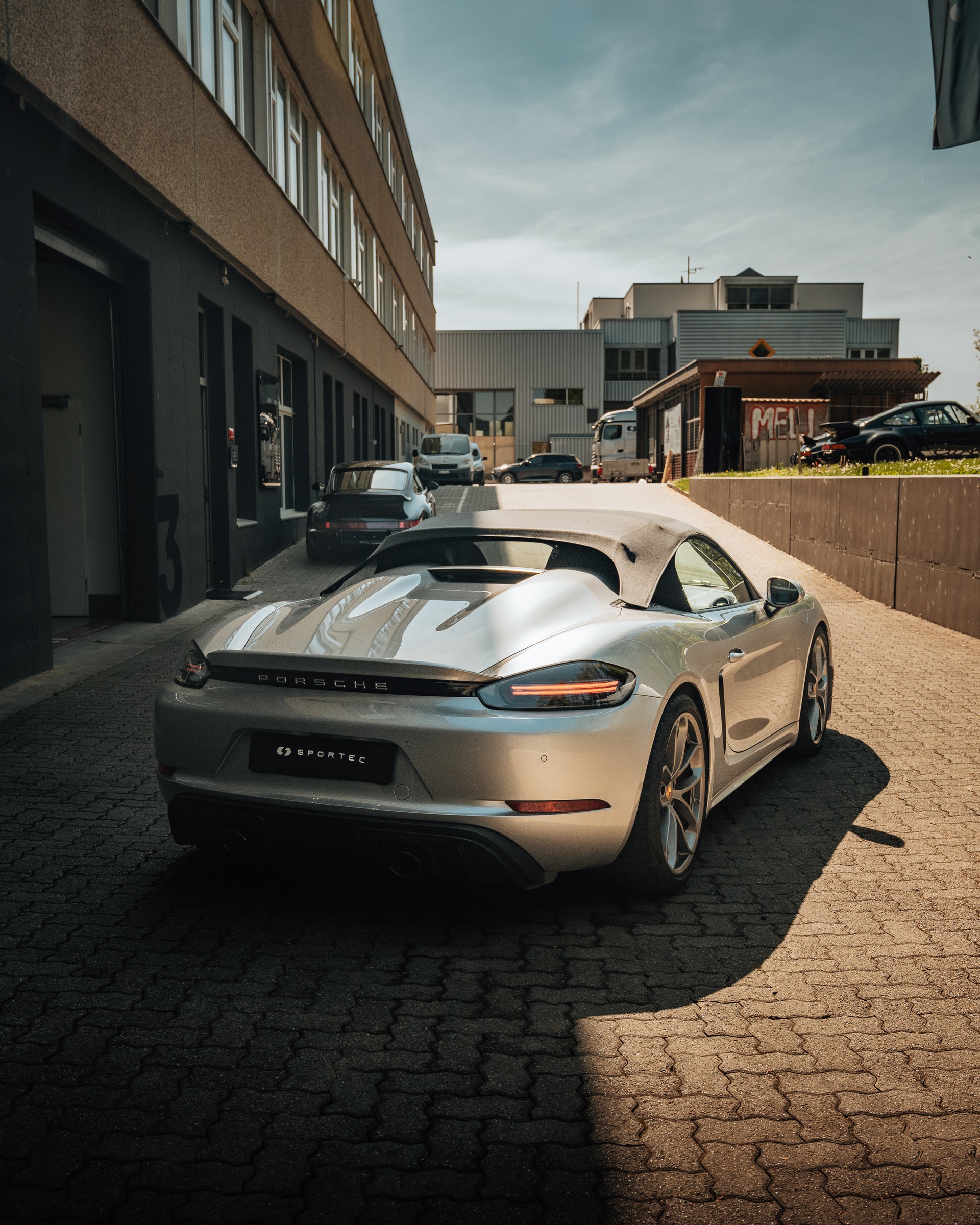 PORSCHE 718 Boxster Spyder-image-6