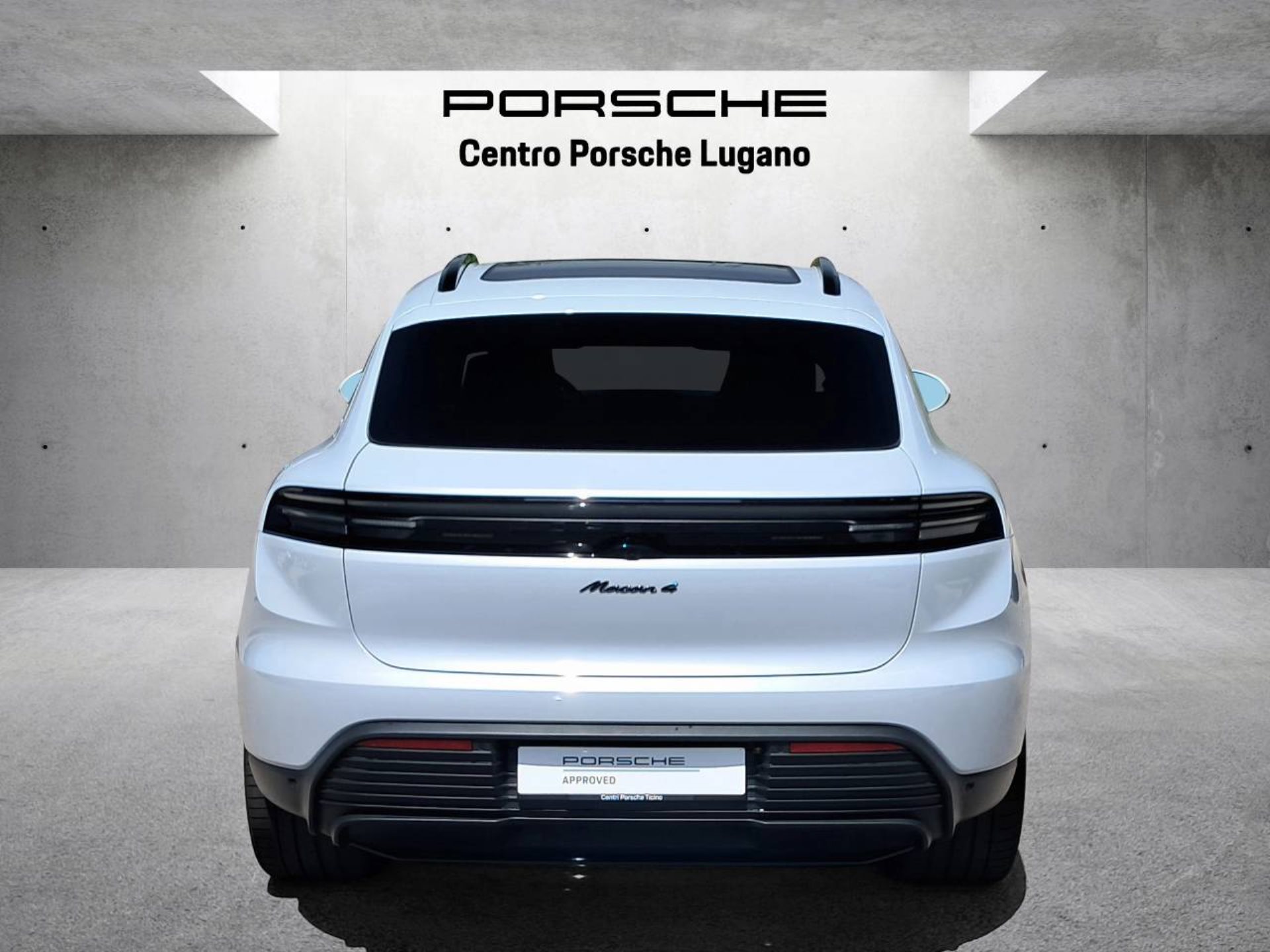 PORSCHE Macan 4 Electric-image-10