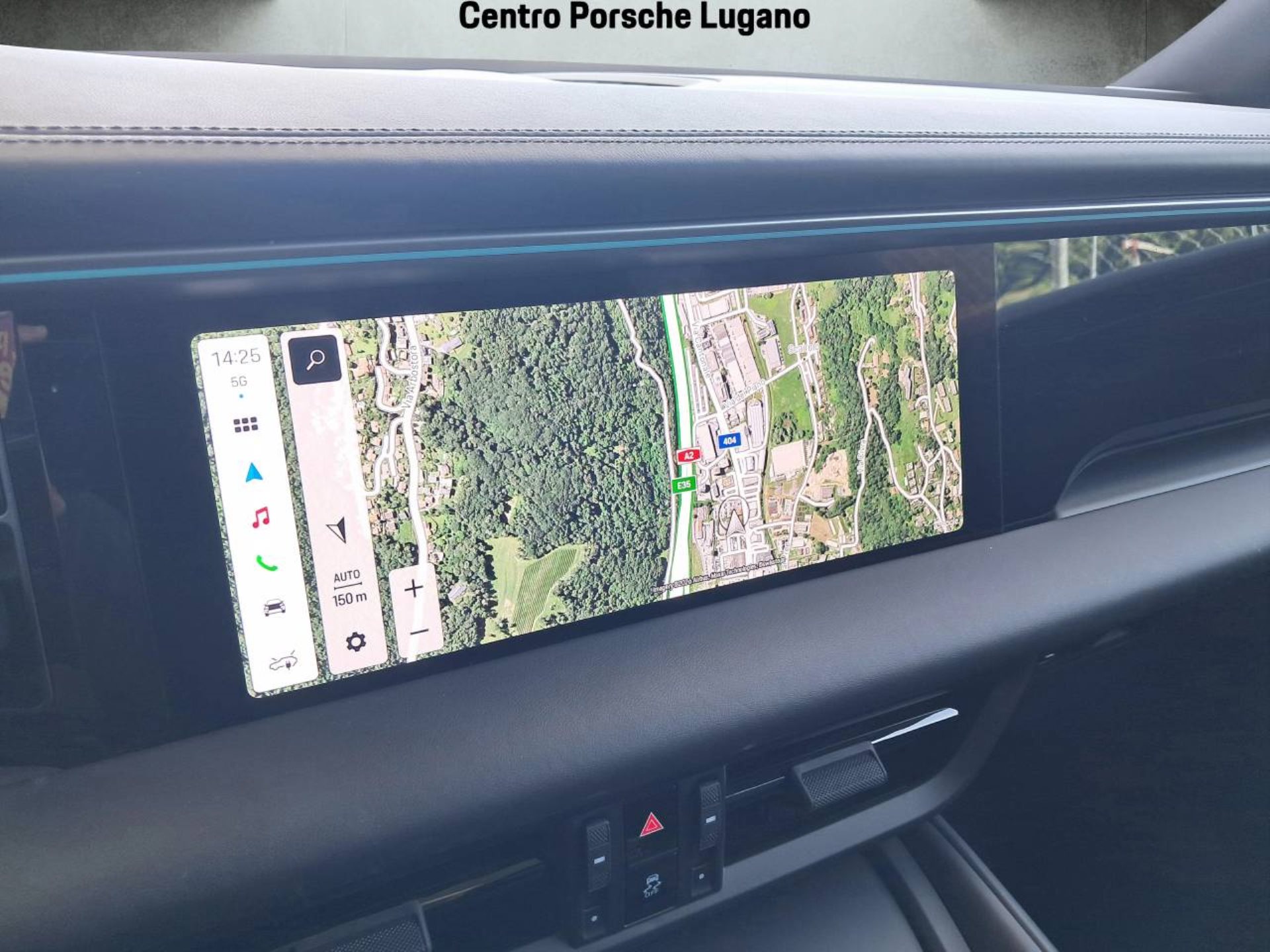 PORSCHE Macan 4 Electric-image-22