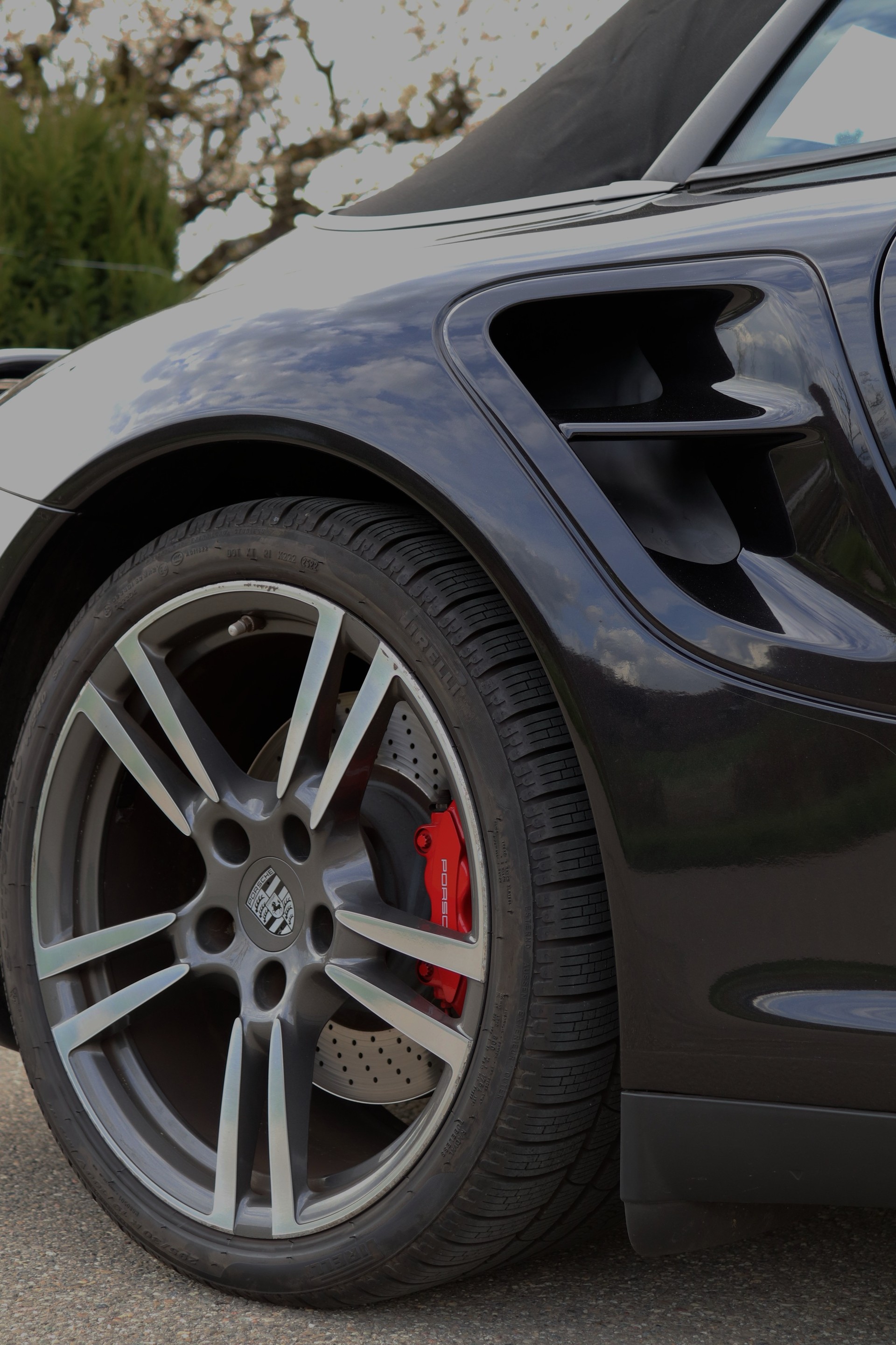 PORSCHE 911 Cabrio Turbo-image-5