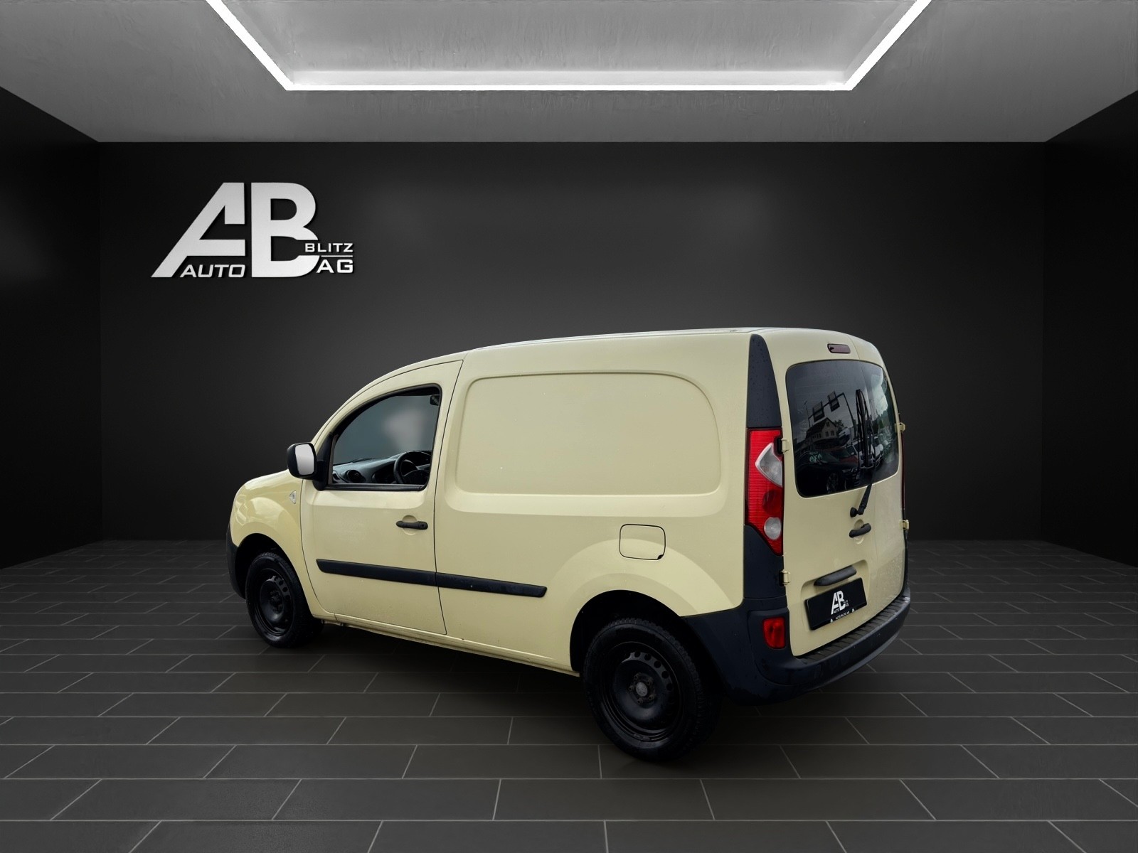 RENAULT Kangoo dCi 85-showroom-element-2