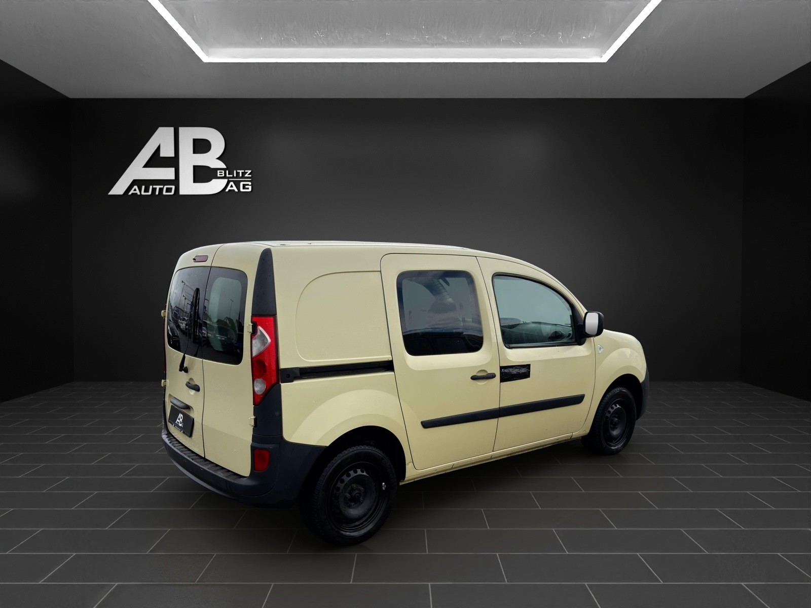 RENAULT Kangoo dCi 85-image-4