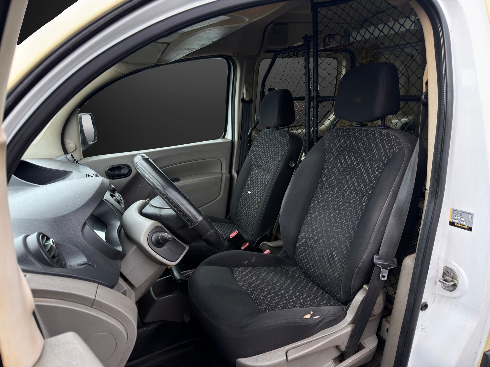 RENAULT Kangoo dCi 85-image-6