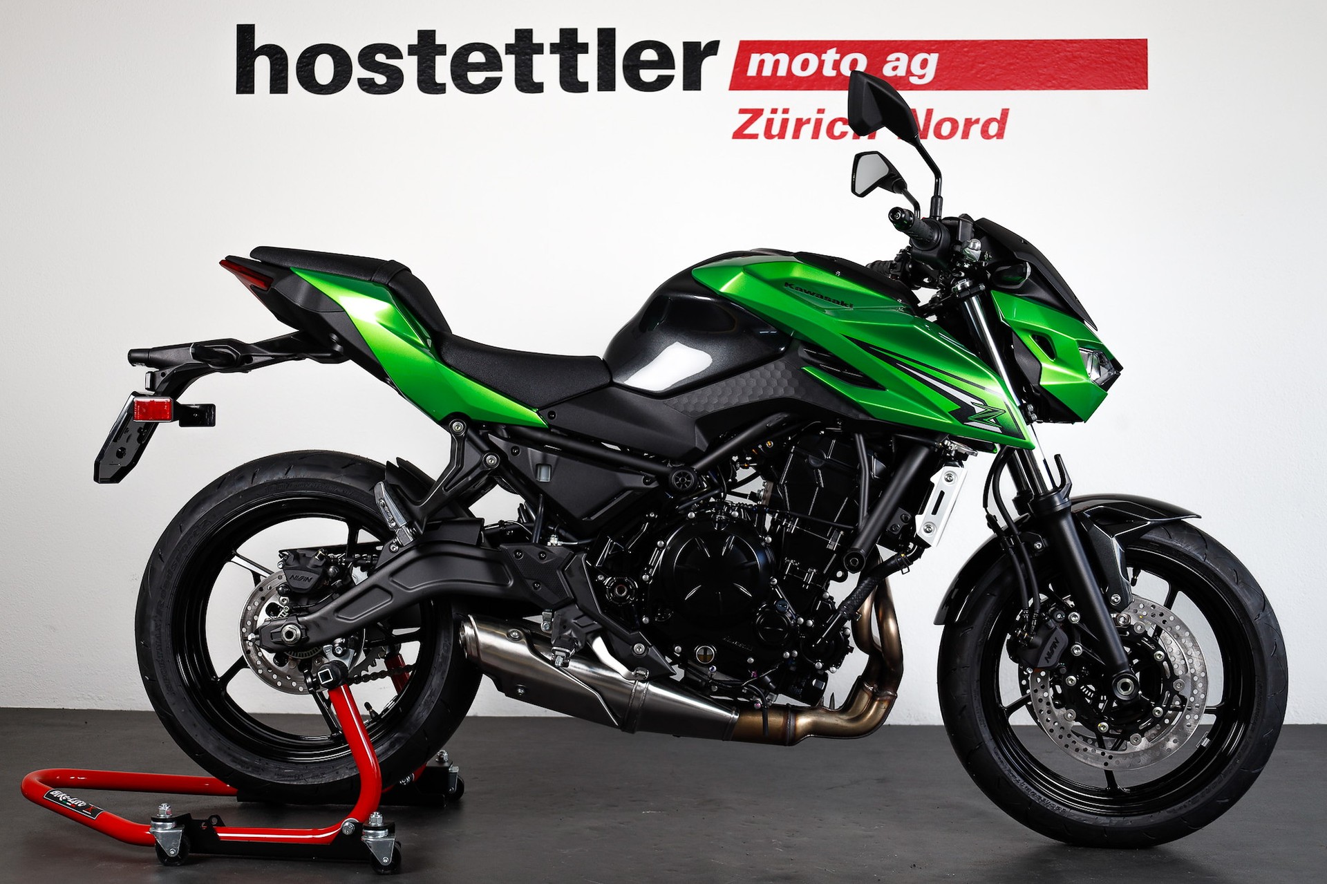 KAWASAKI Z650 S-showroom-element-1