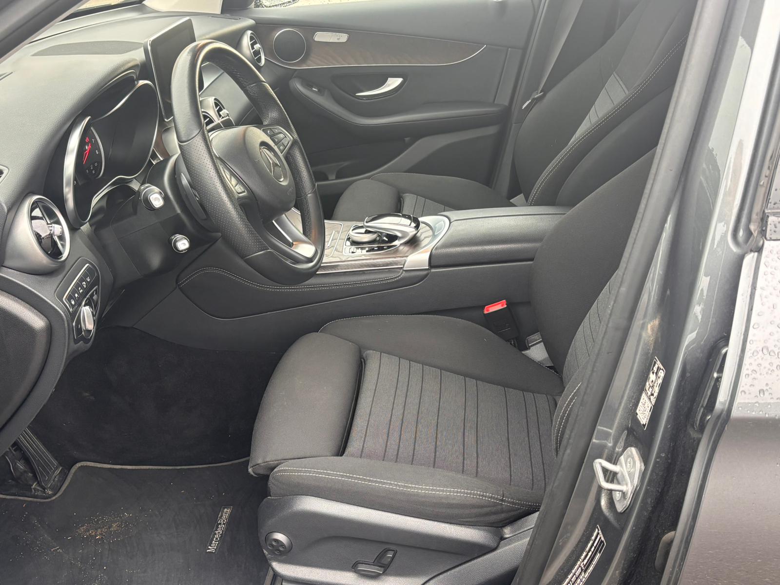 MERCEDES-BENZ GLC 300 4Matic 9G-Tronic-image-10