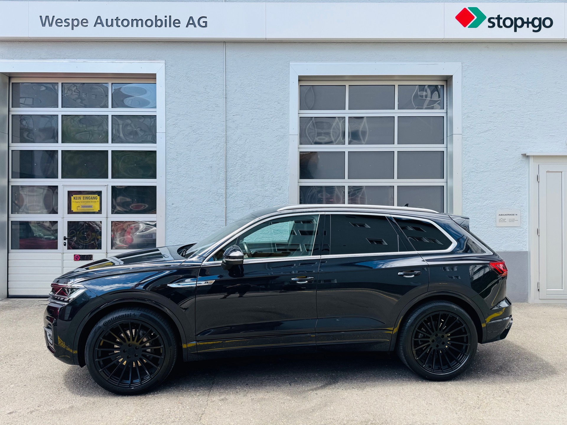 VW Touareg 3.0 TDI R Line Tiptronic-image-3