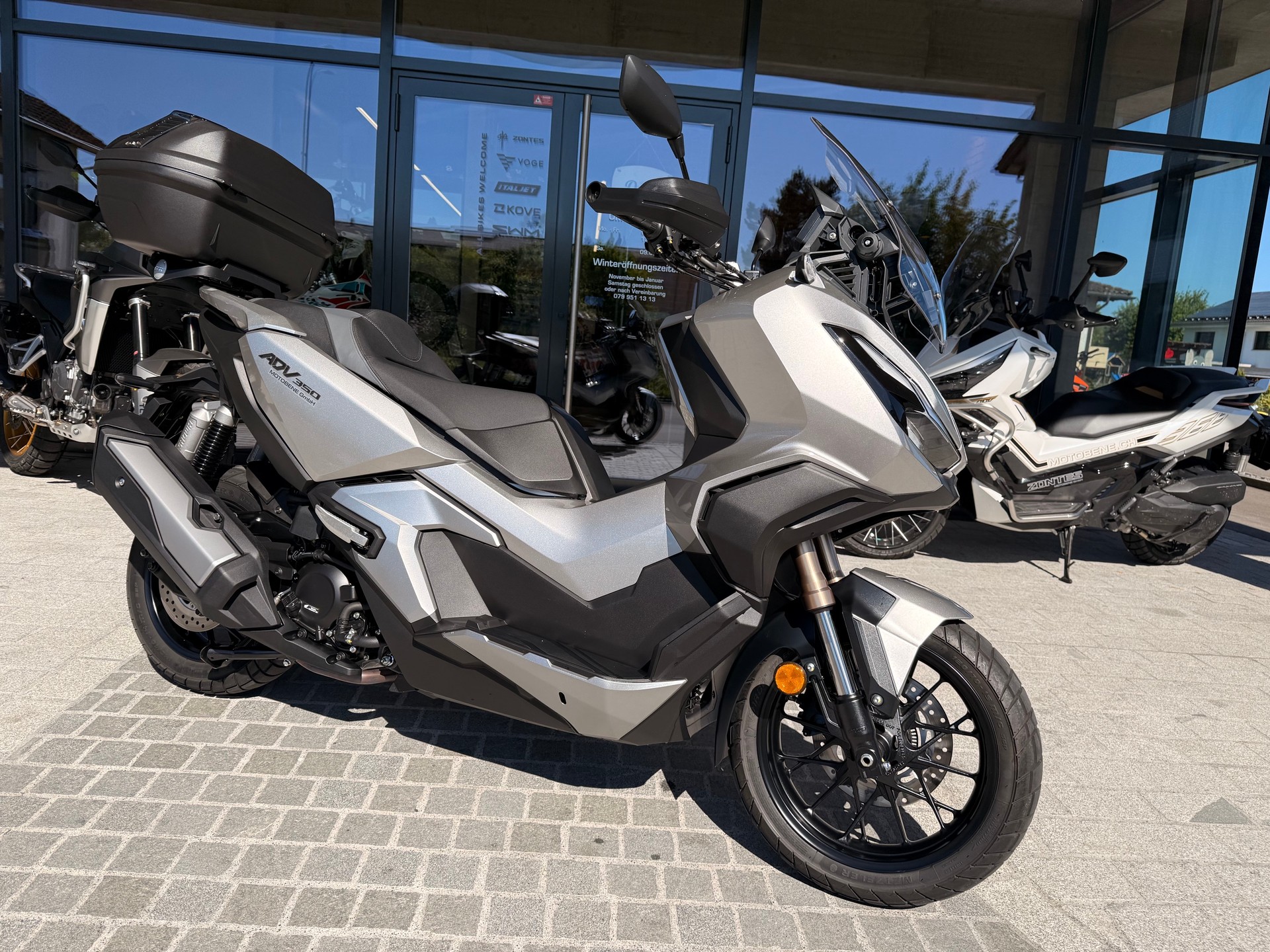 HONDA ADV 350