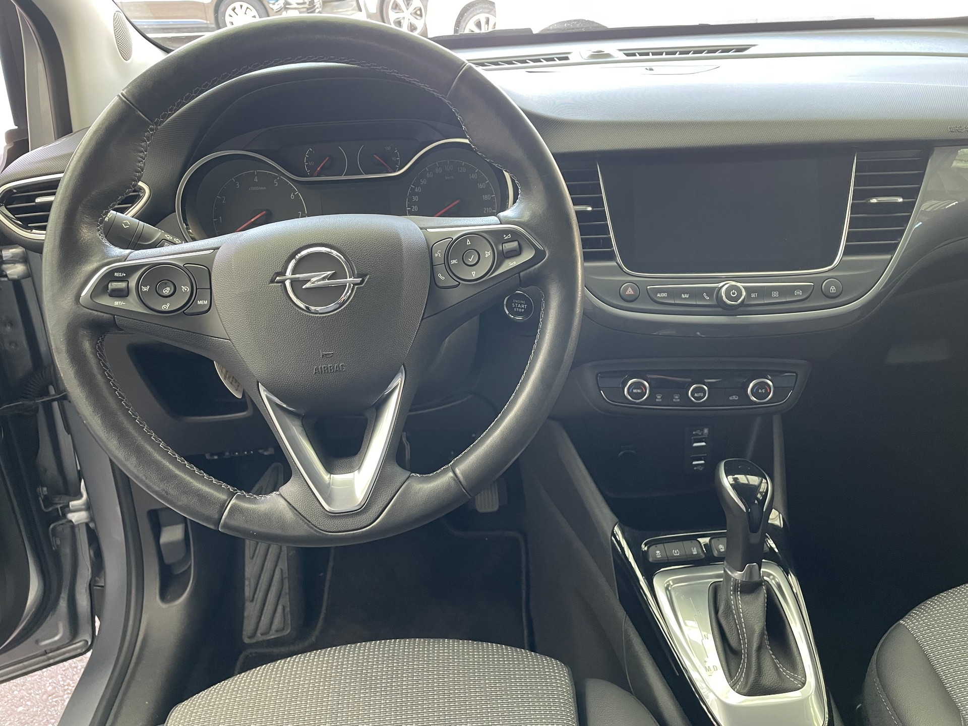OPEL Crossland 1.2i Elegance Automat-image-9