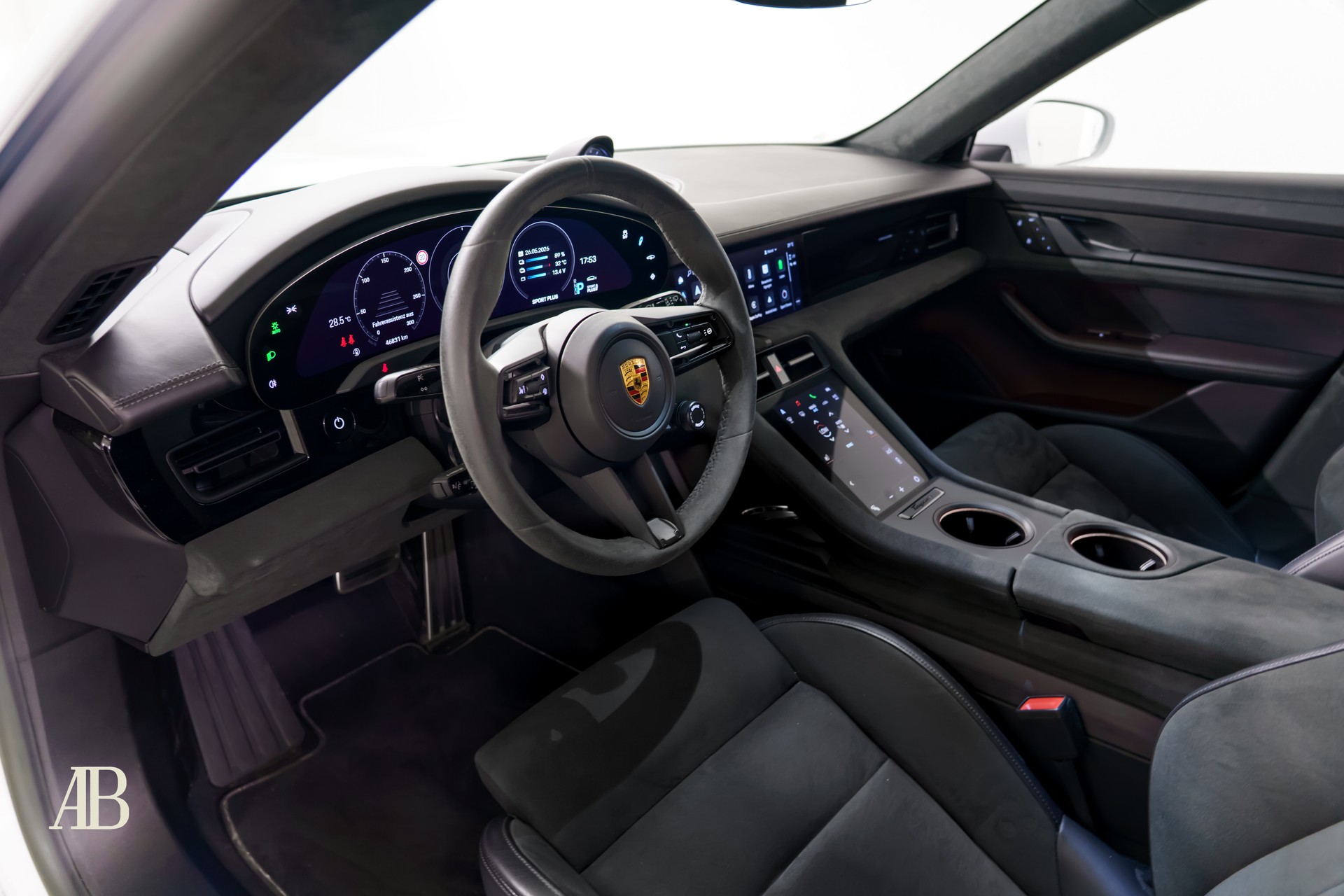 PORSCHE Taycan Sport Turismo mit Porsche Approved-image-9