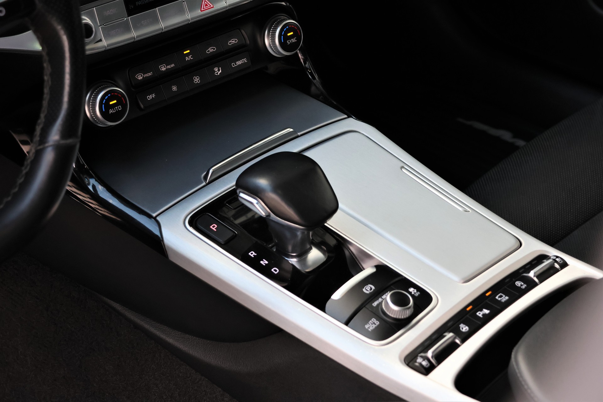 KIA Stinger 3.3 T-GDi GT Automat AWD (CH)-image-10