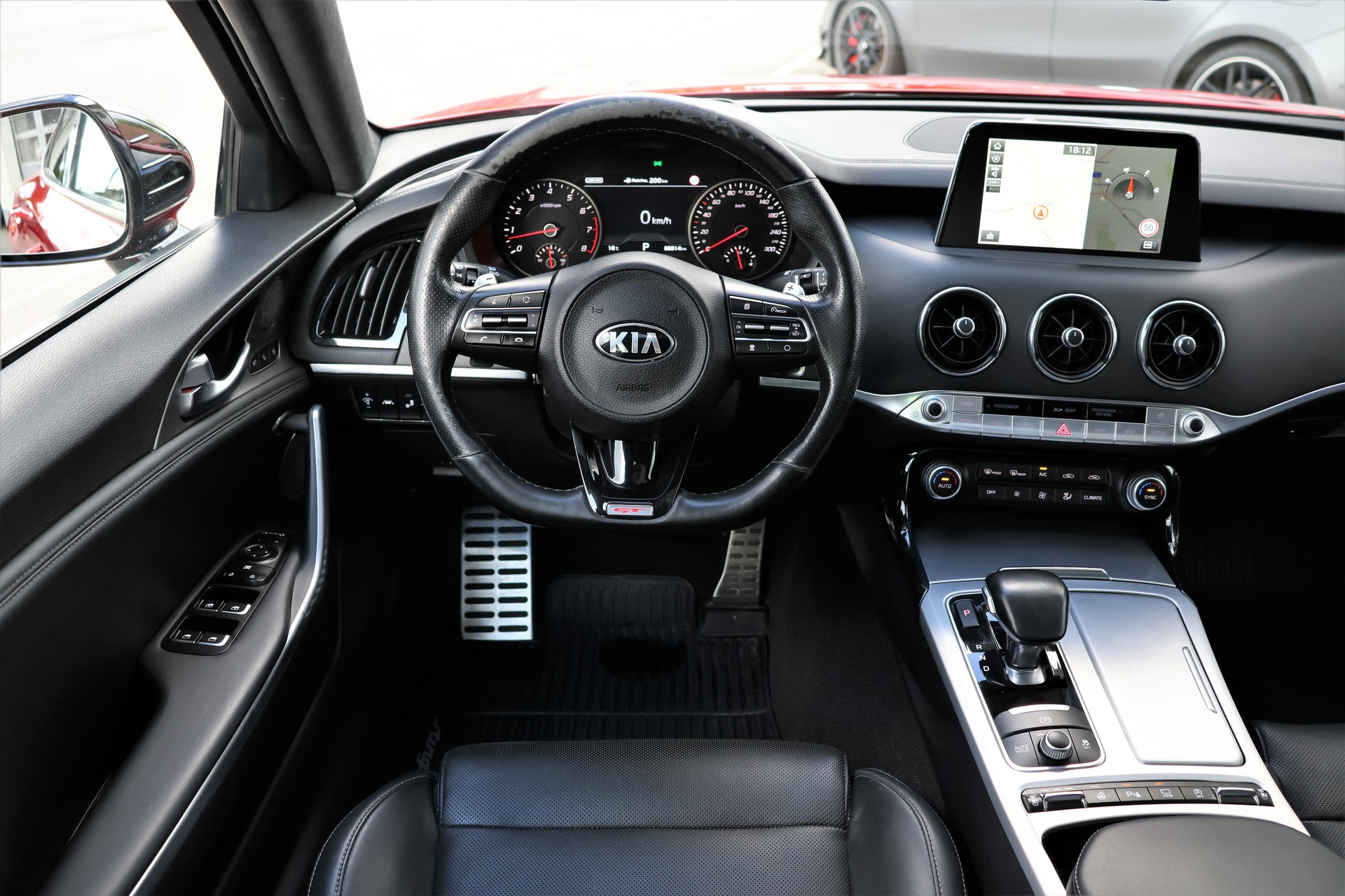 KIA Stinger 3.3 T-GDi GT Automat AWD (CH)-image-14