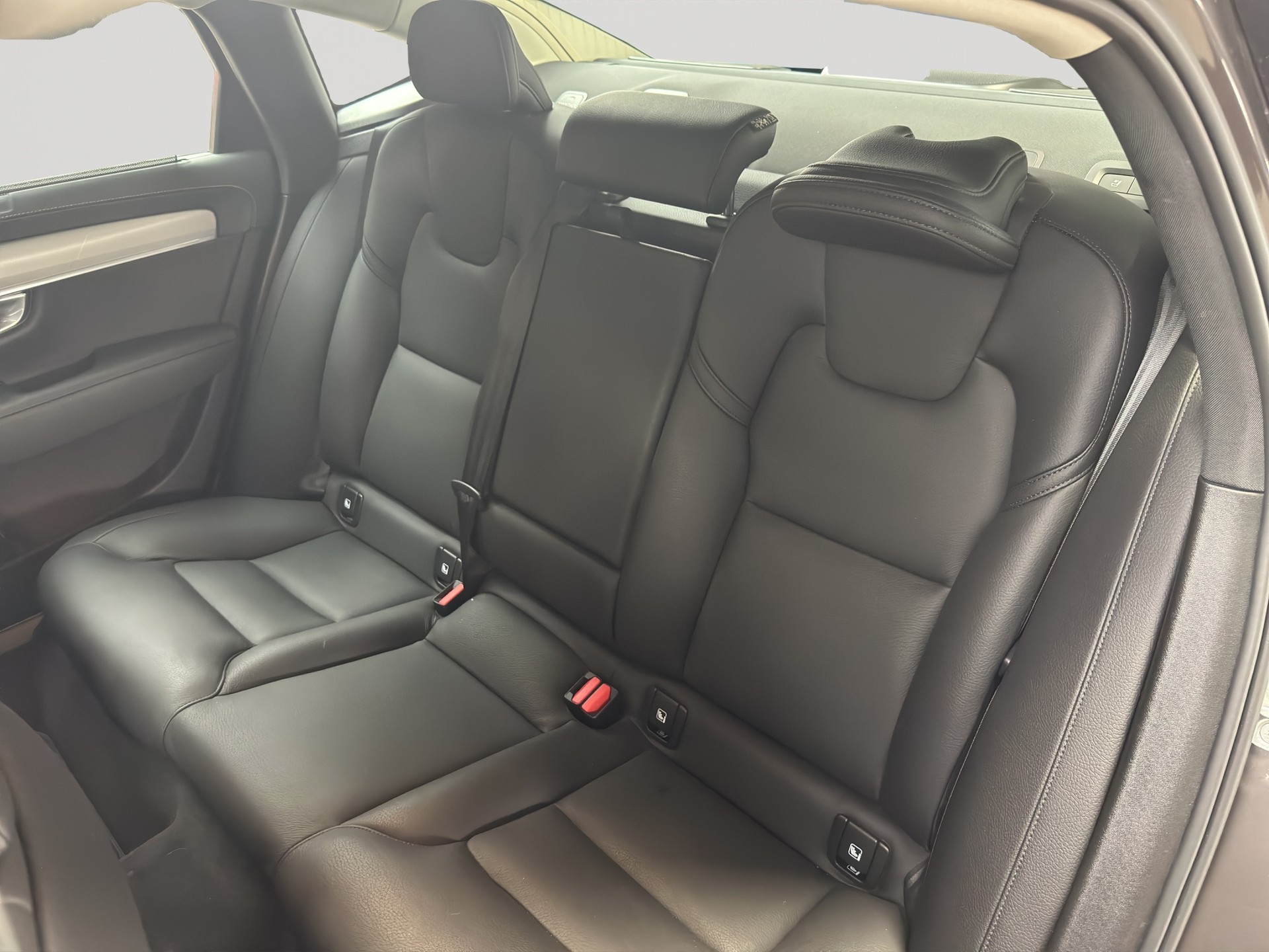 VOLVO S90 B4 AWD Mild Hybrid Plus Bright Geartronic-image-7