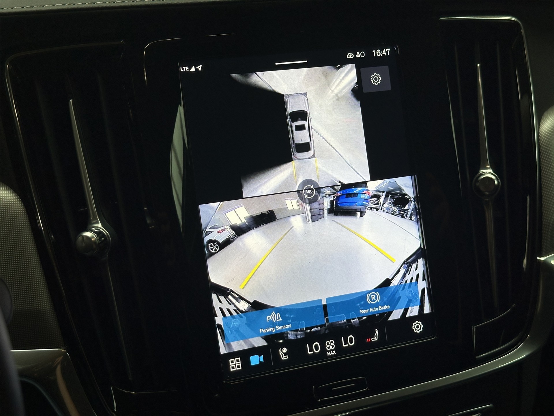 VOLVO S90 B4 AWD Mild Hybrid Plus Bright Geartronic-image-12