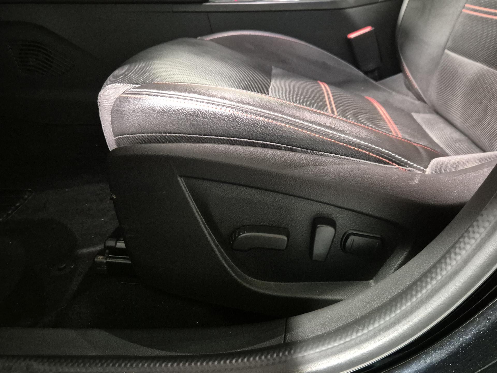 RENAULT Arkana 1.3 TCe R.S.Line EDC-image-18