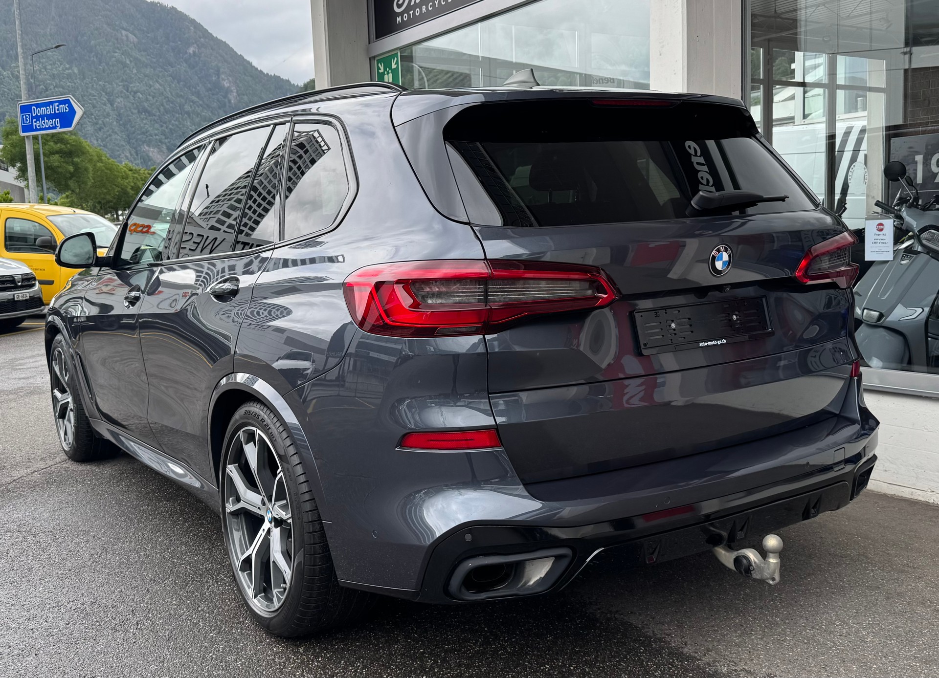 BMW X5 xDrive45e M Sport Plus Steptronic-image-3