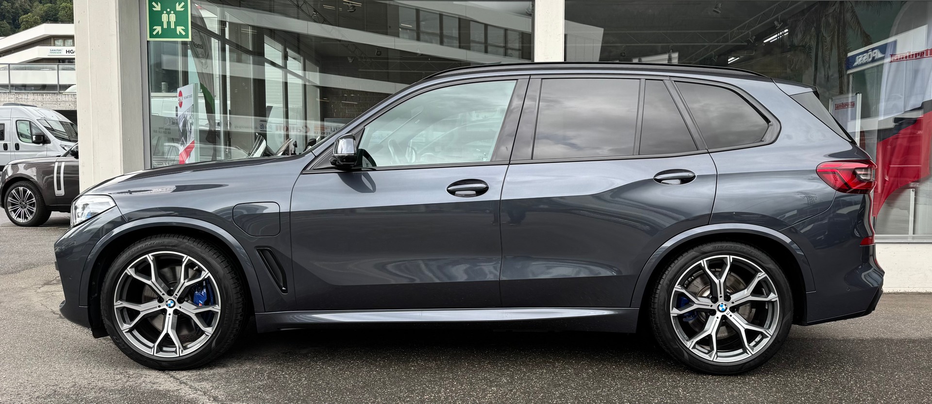 BMW X5 xDrive45e M Sport Plus Steptronic-image-2
